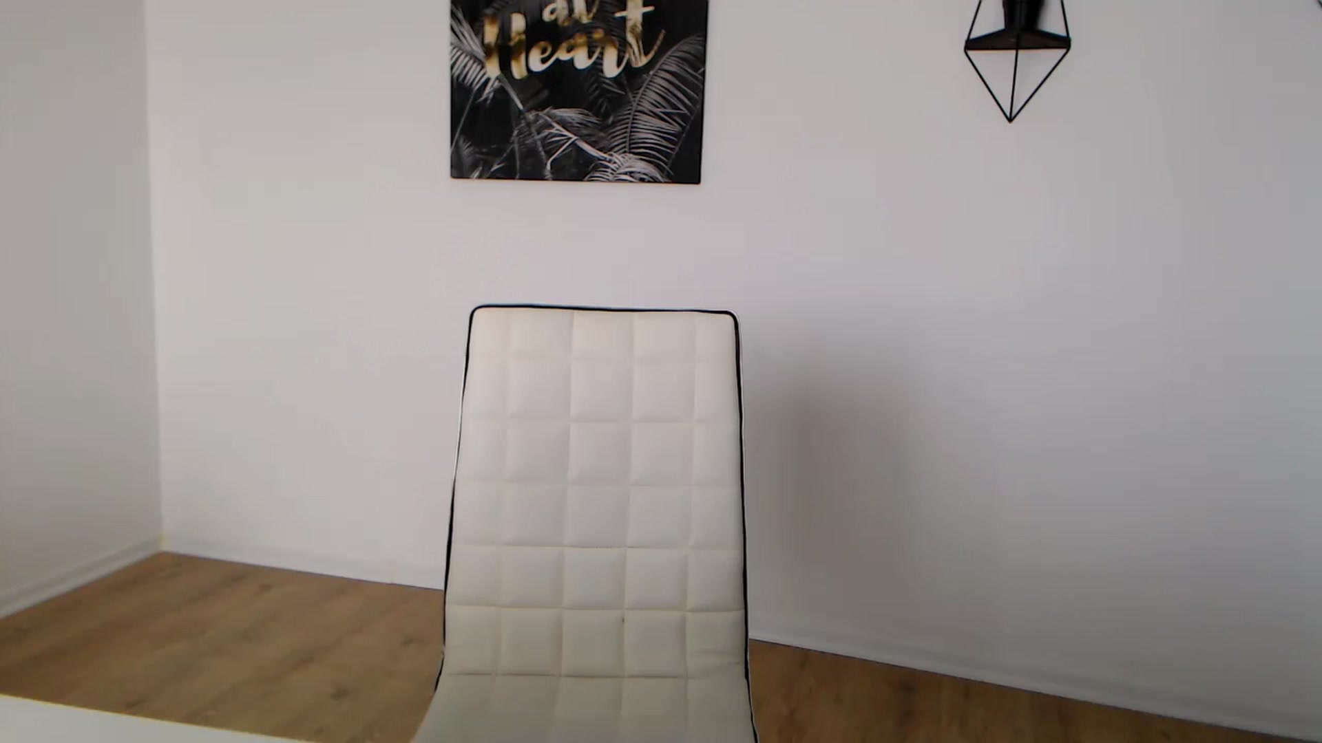 Gallery image thumbnail from Rose4Lucy's myfreecams stream on, 04/04/2026, 10:09 image 13 of 20