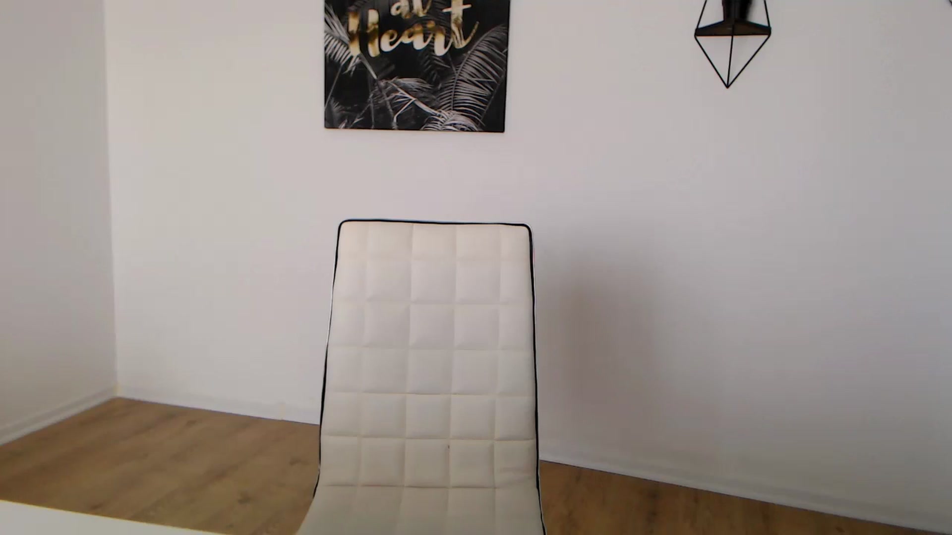 Gallery image thumbnail from Rose4Lucy's myfreecams stream on, 04/04/2026, 10:09 image 15 of 20