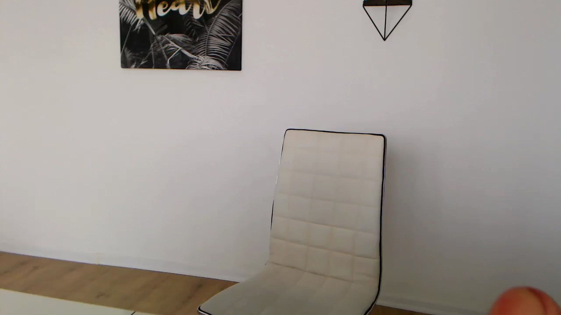 Gallery image thumbnail from Rose4Lucy's myfreecams stream on, 04/18/2026, 10:27 image 19 of 20