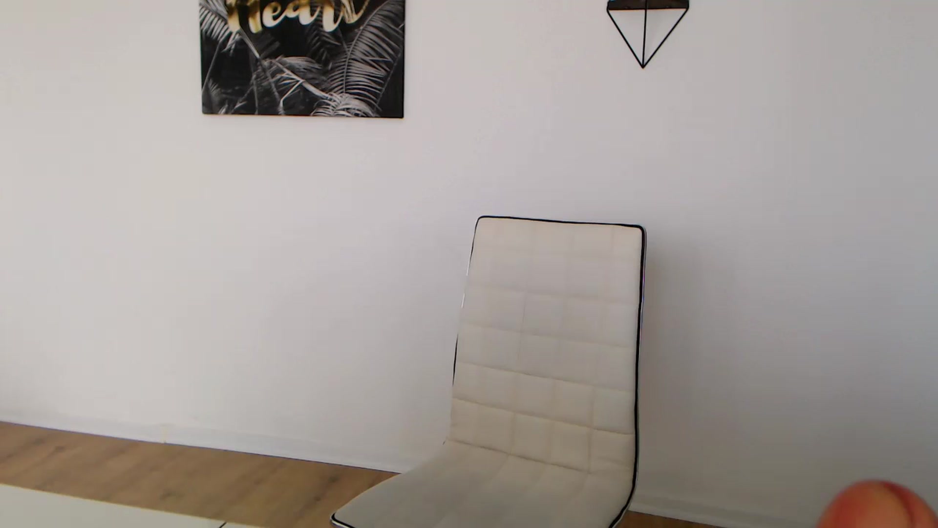 Gallery image thumbnail from Rose4Lucy's myfreecams stream on, 04/18/2026, 10:27 image 16 of 20