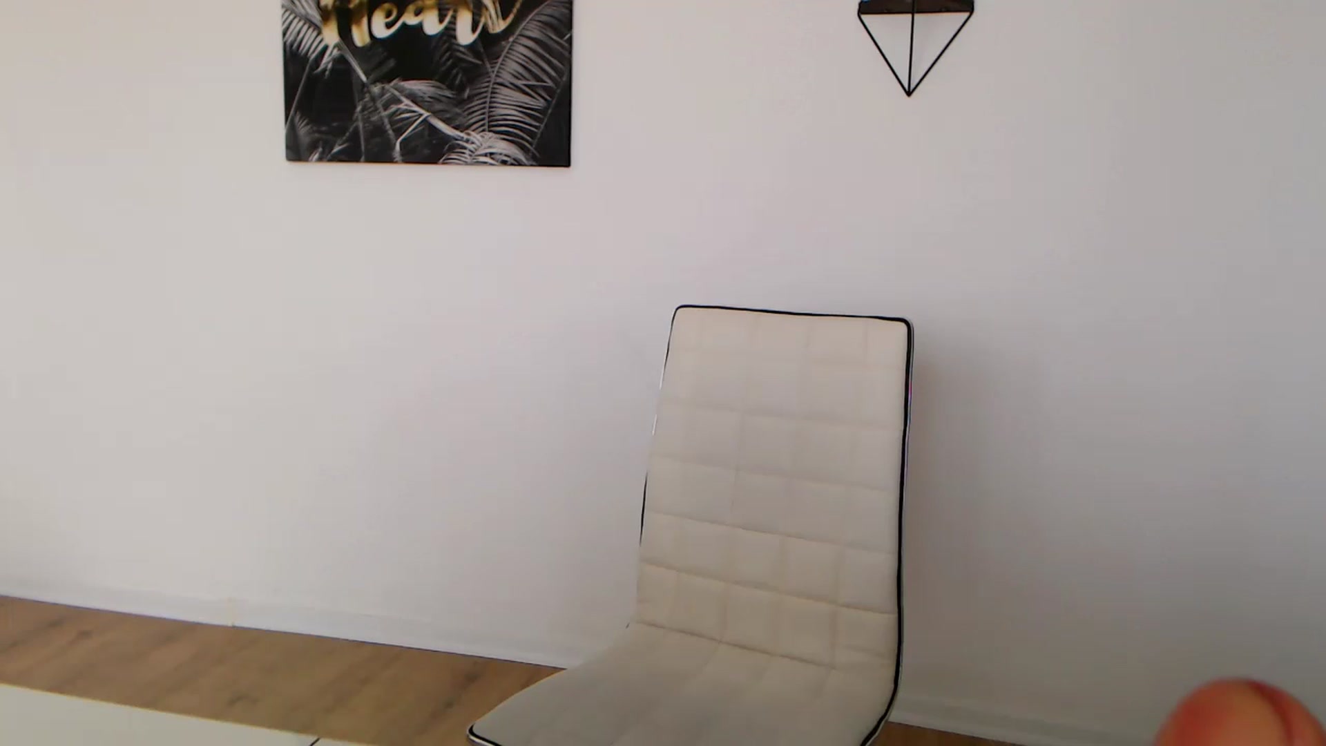 Gallery image thumbnail from Rose4Lucy's myfreecams stream on, 04/18/2026, 10:27 image 18 of 20