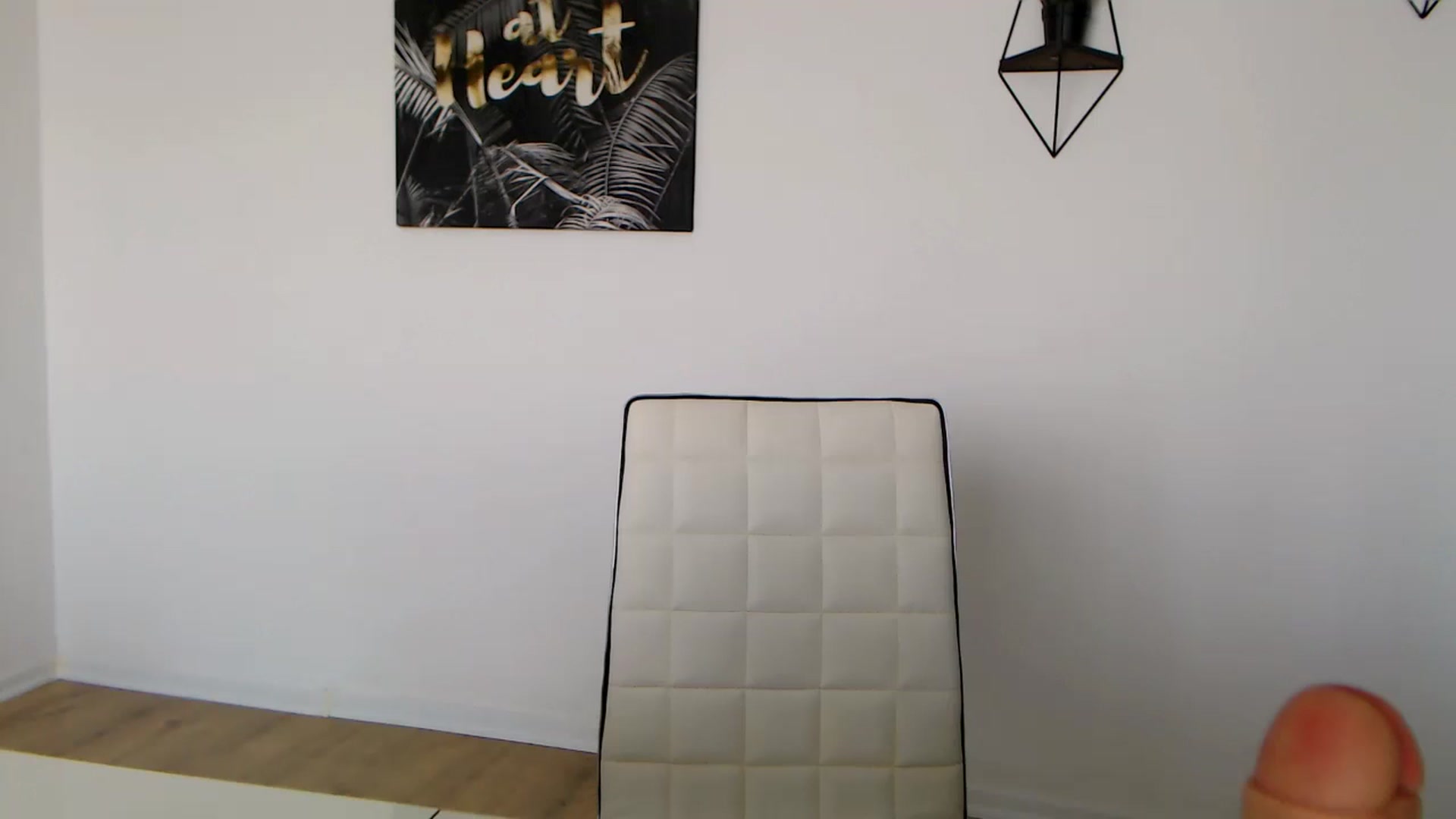 Gallery image thumbnail from Rose4Lucy's myfreecams stream on, 04/28/2026, 10:25 image 19 of 20