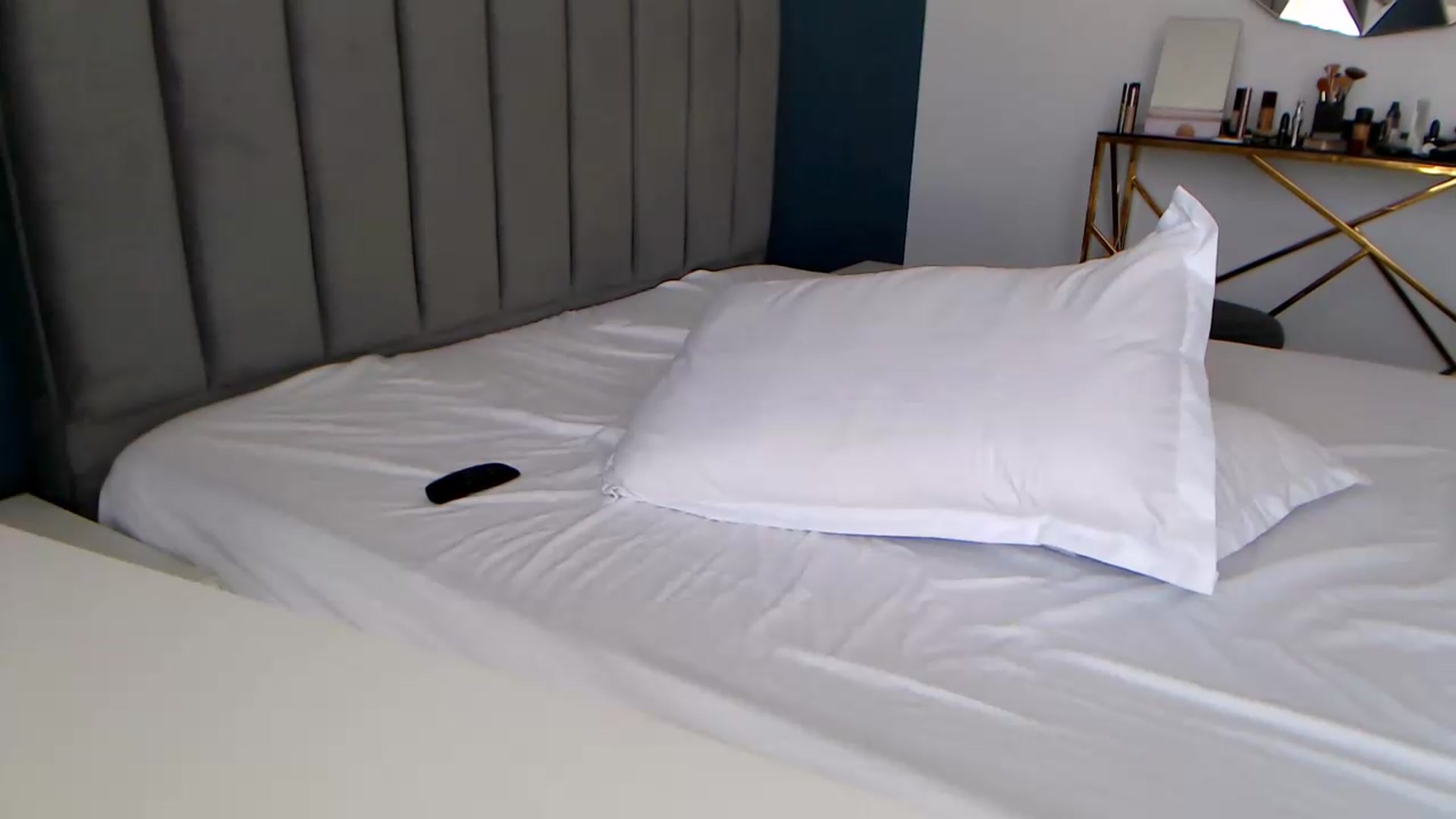 Gallery image thumbnail from Rose4Lucy's myfreecams stream on, 07/05/2026, 10:19 image 4 of 20