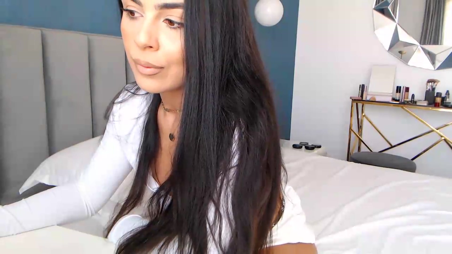 Gallery image thumbnail from Rose4Lucy's myfreecams stream on, 07/06/2026, 10:34 image 2 of 20