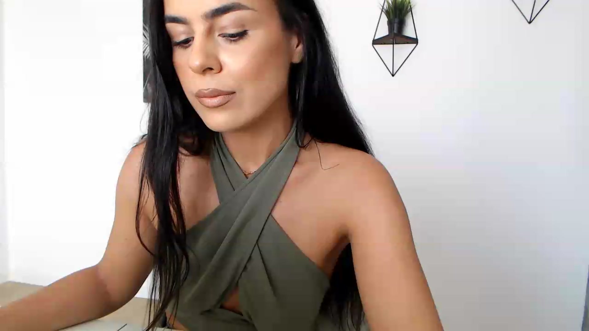 Gallery image thumbnail from Rose4Lucy's myfreecams stream on, 07/16/2026, 10:22 image 14 of 20