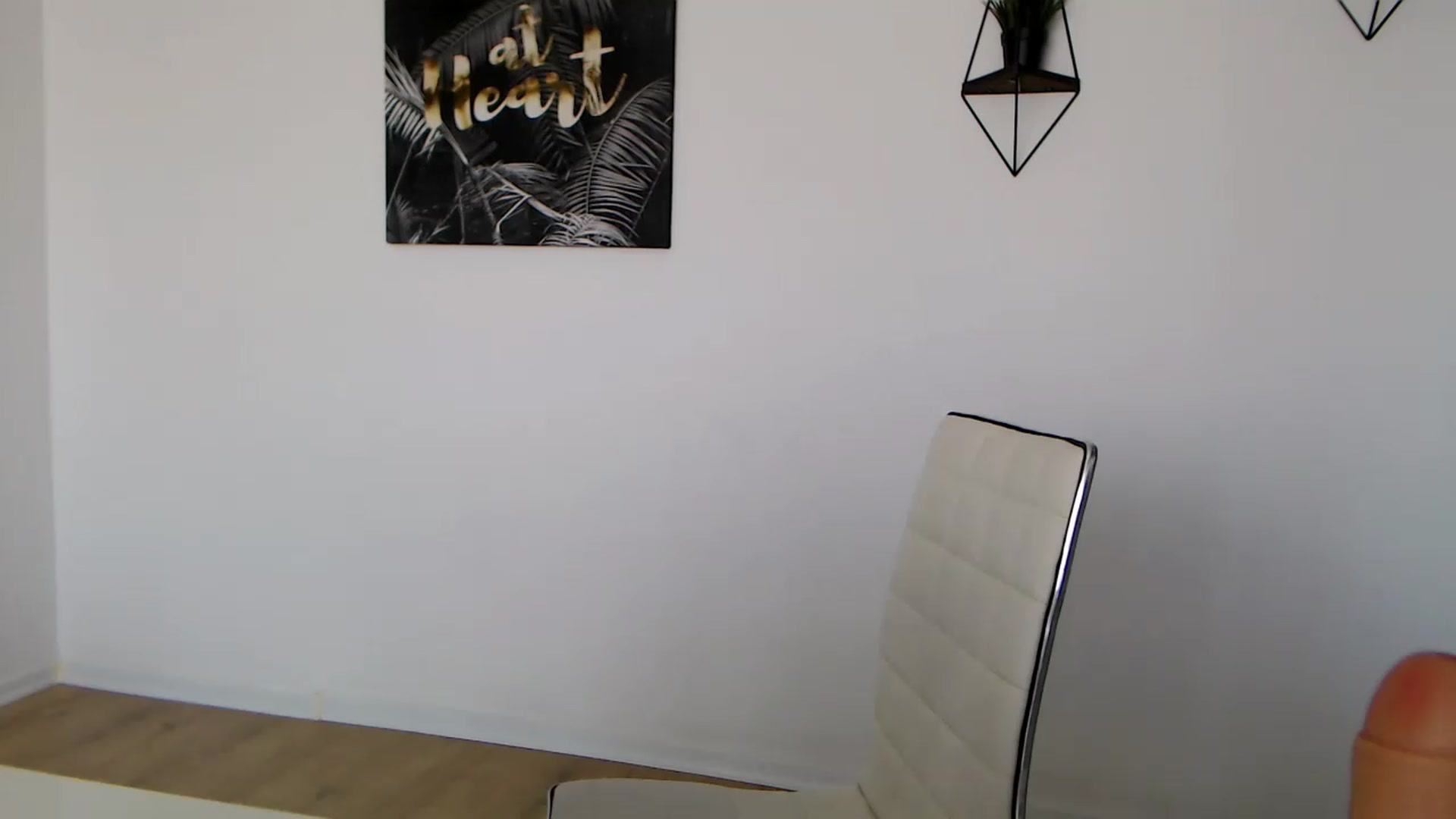 Gallery image thumbnail from Rose4Lucy's myfreecams stream on, 07/21/2026, 10:00 image 14 of 20
