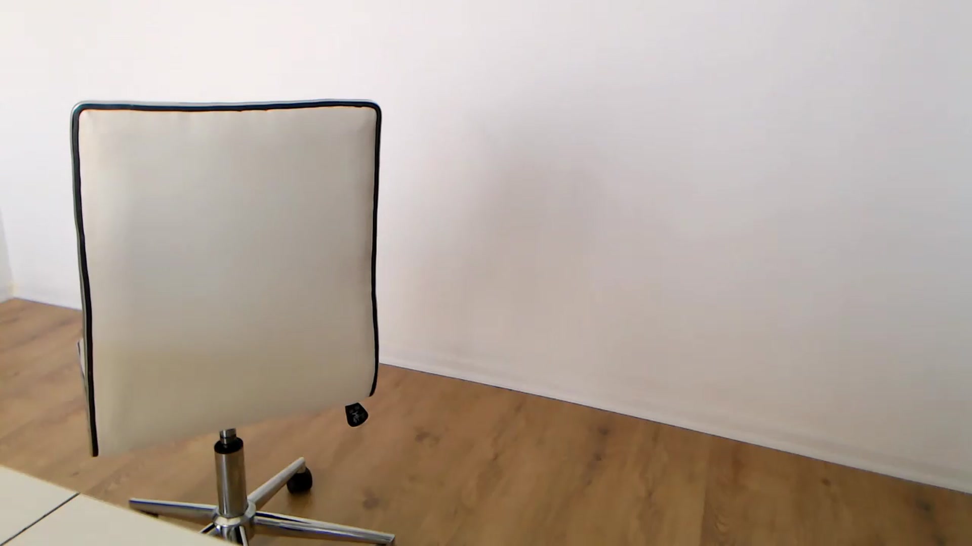 Gallery image thumbnail from Rose4Lucy's myfreecams stream on, 08/18/2026, 12:28 image 18 of 20