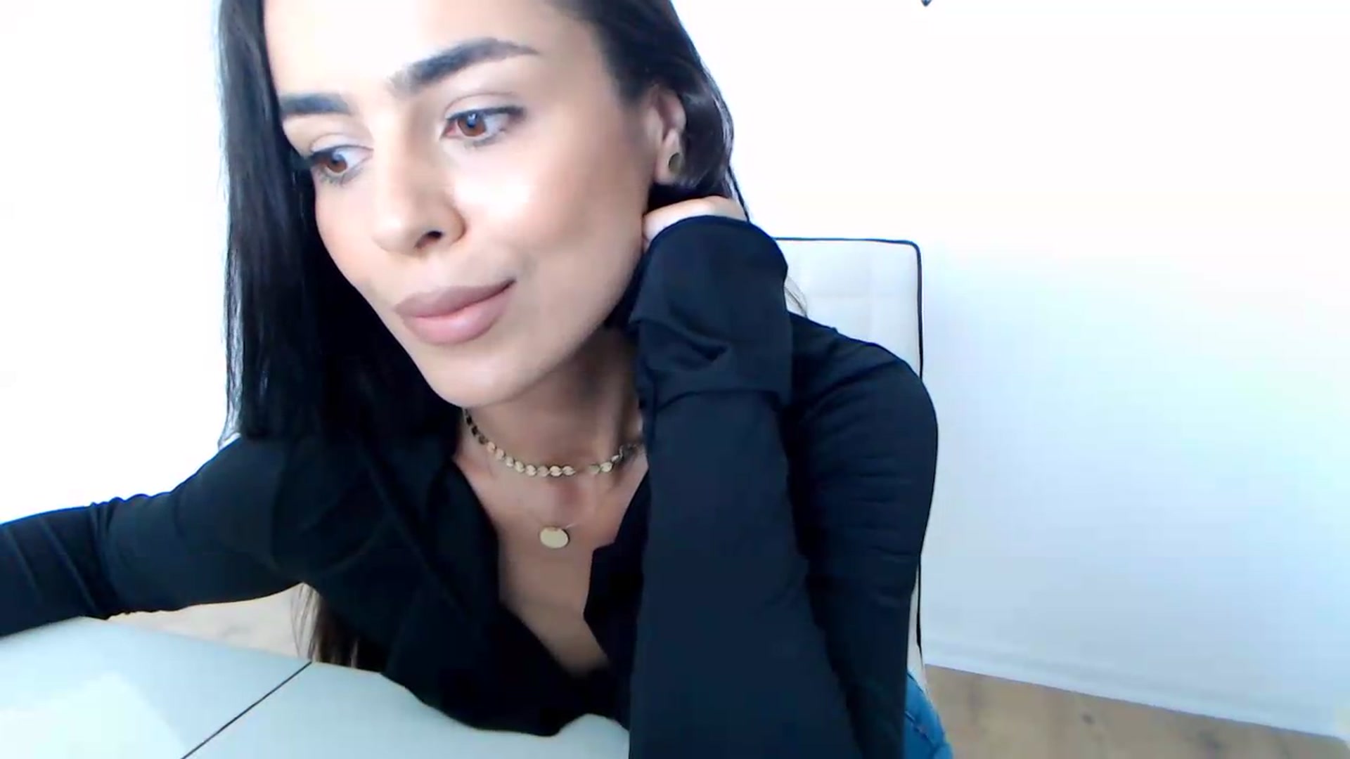 Gallery image thumbnail from Rose4Lucy's myfreecams stream on, 08/22/2026, 11:38 image 5 of 20
