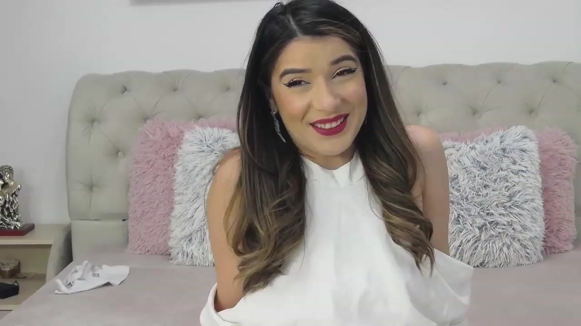 Gallery image thumbnail from RoseCharleen's myfreecams stream on, 02/04/2023, 01:02 image 10 of 20