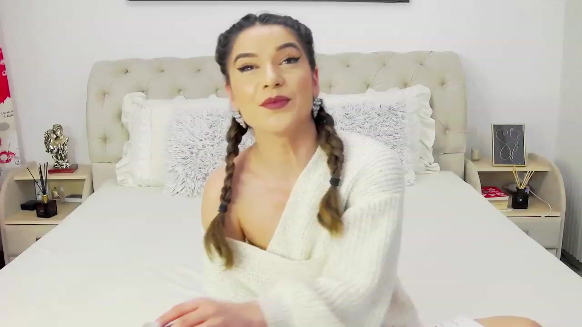 Gallery image thumbnail from RoseCharleen's myfreecams stream on, 02/24/2023, 24:01 image 7 of 20