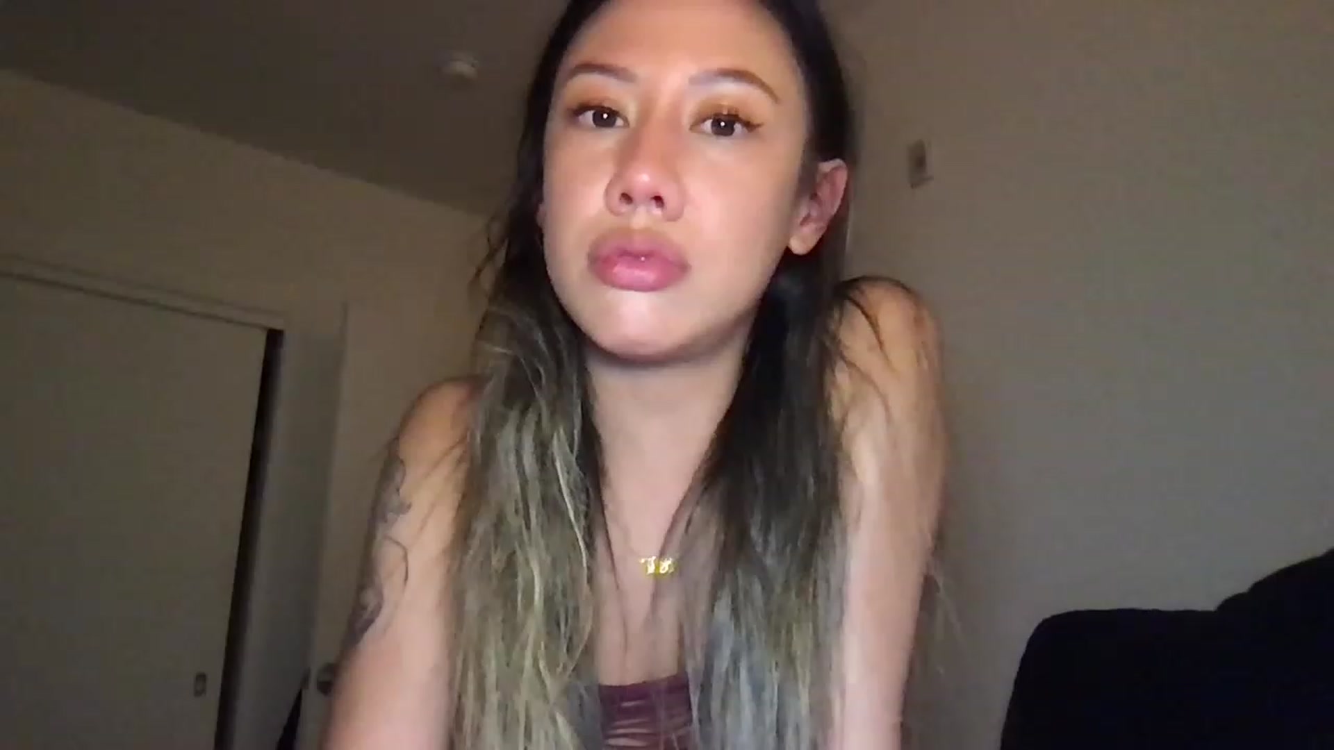 Gallery image thumbnail from RoseDewitt69's myfreecams stream on, 05/16/2023, 08:00 image 1 of 20