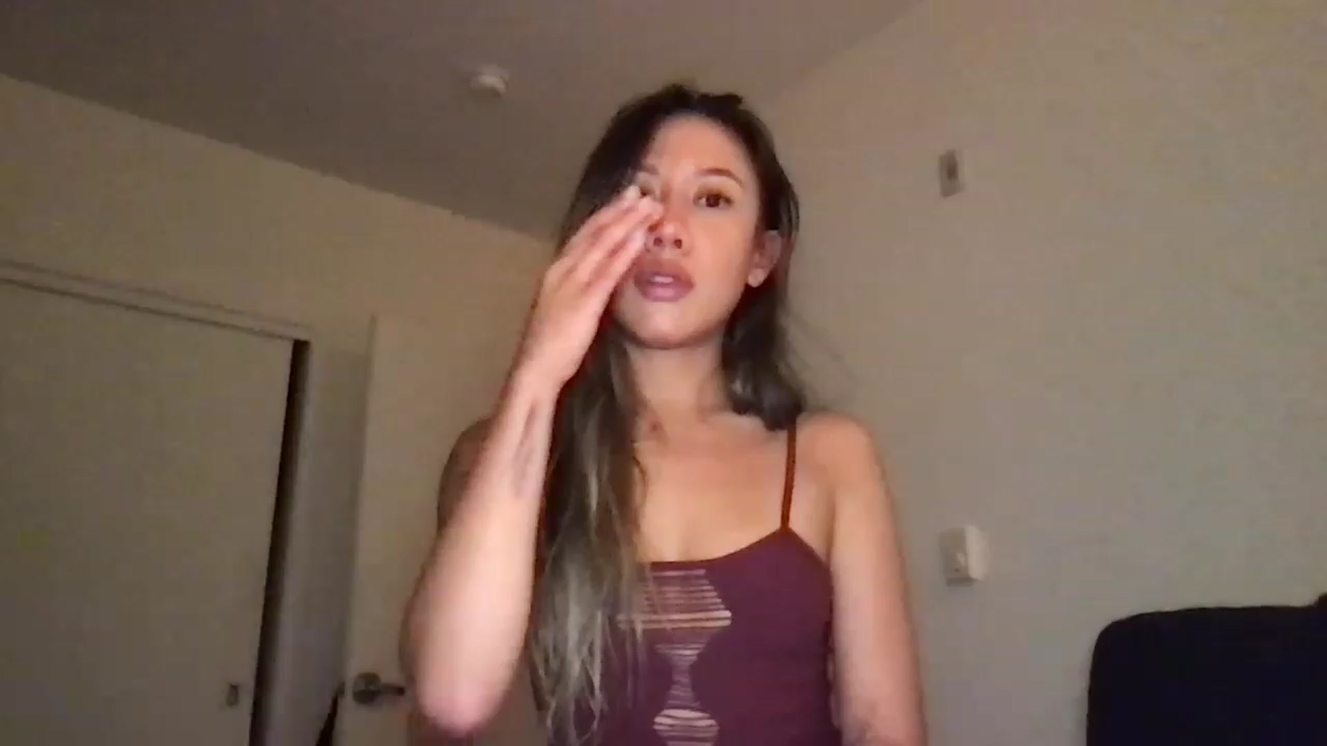 Gallery image thumbnail from RoseDewitt69's myfreecams stream on, 05/16/2023, 08:00 image 14 of 20