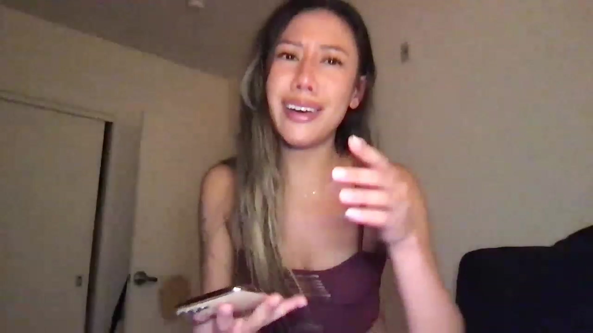 Gallery image thumbnail from RoseDewitt69's myfreecams stream on, 05/16/2023, 08:00 image 18 of 20