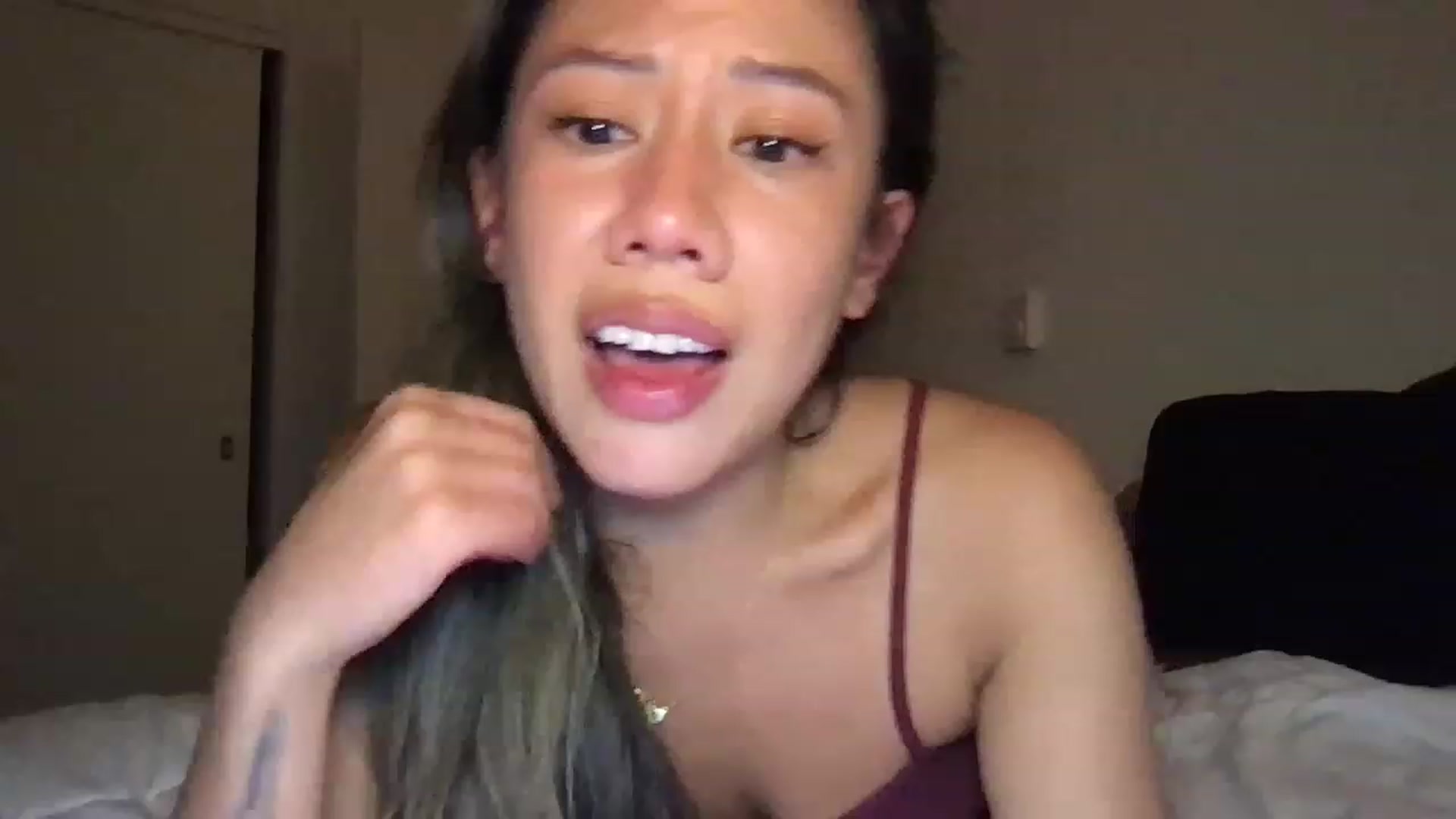 Gallery image thumbnail from RoseDewitt69's myfreecams stream on, 05/16/2023, 08:00 image 9 of 20