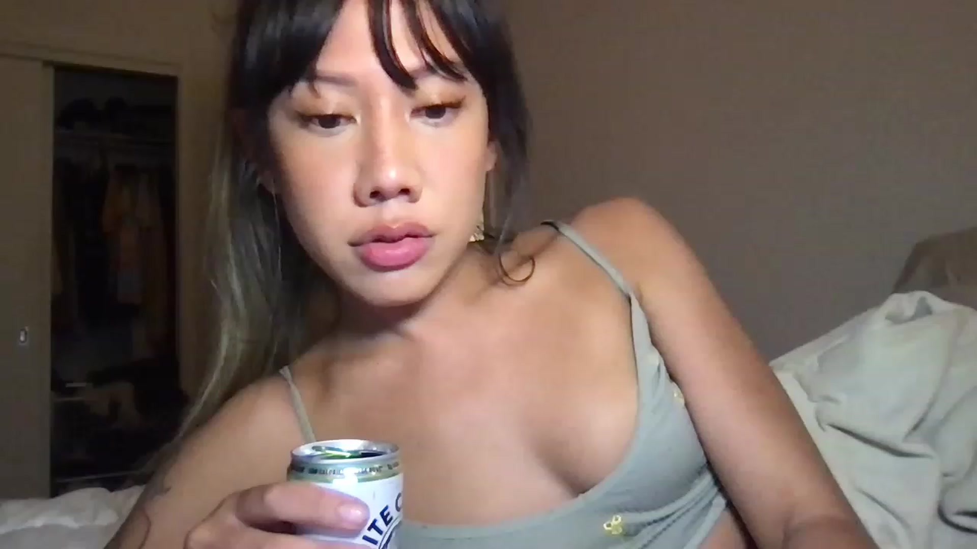 Gallery image thumbnail from RoseDewitt69's myfreecams stream on, 06/02/2023, 06:42 image 19 of 20