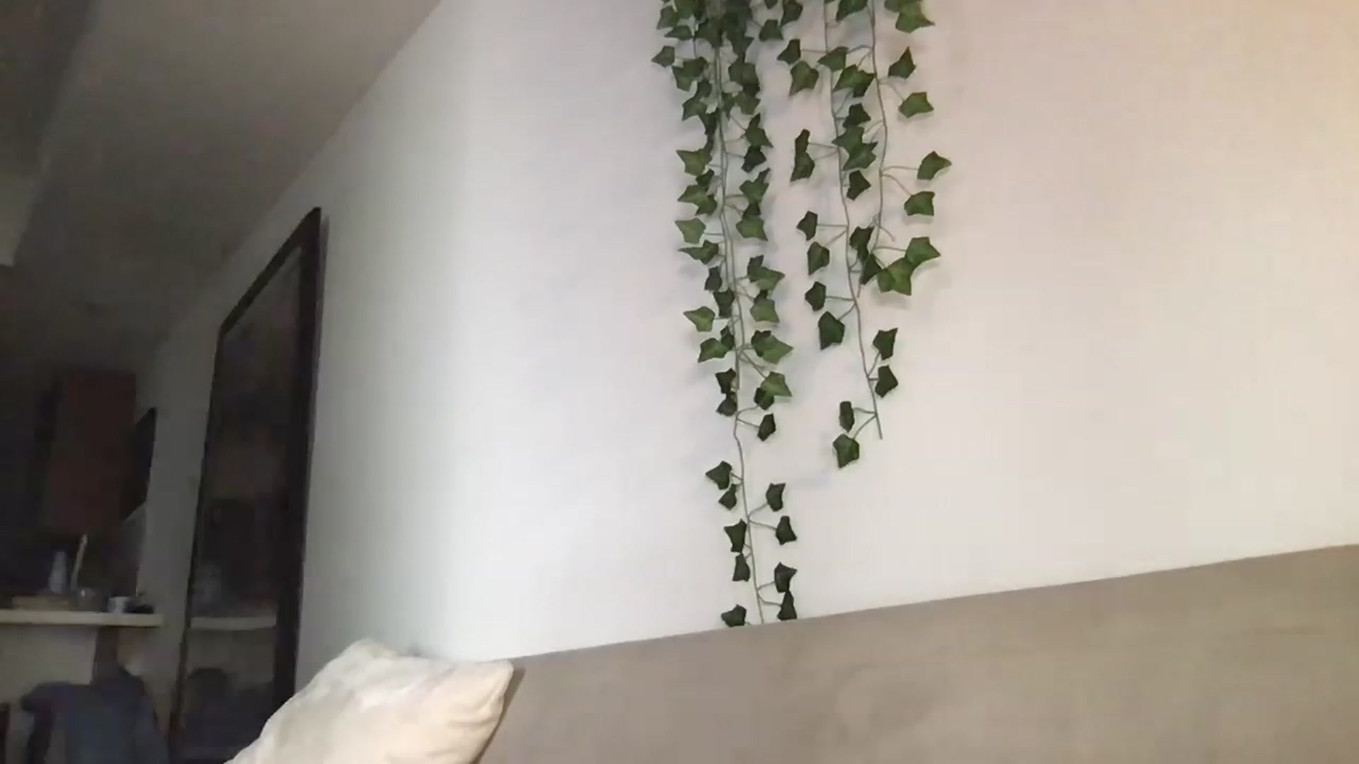 Gallery image thumbnail from RoseDewitt69's myfreecams stream on, 06/05/2023, 01:15 image 5 of 20