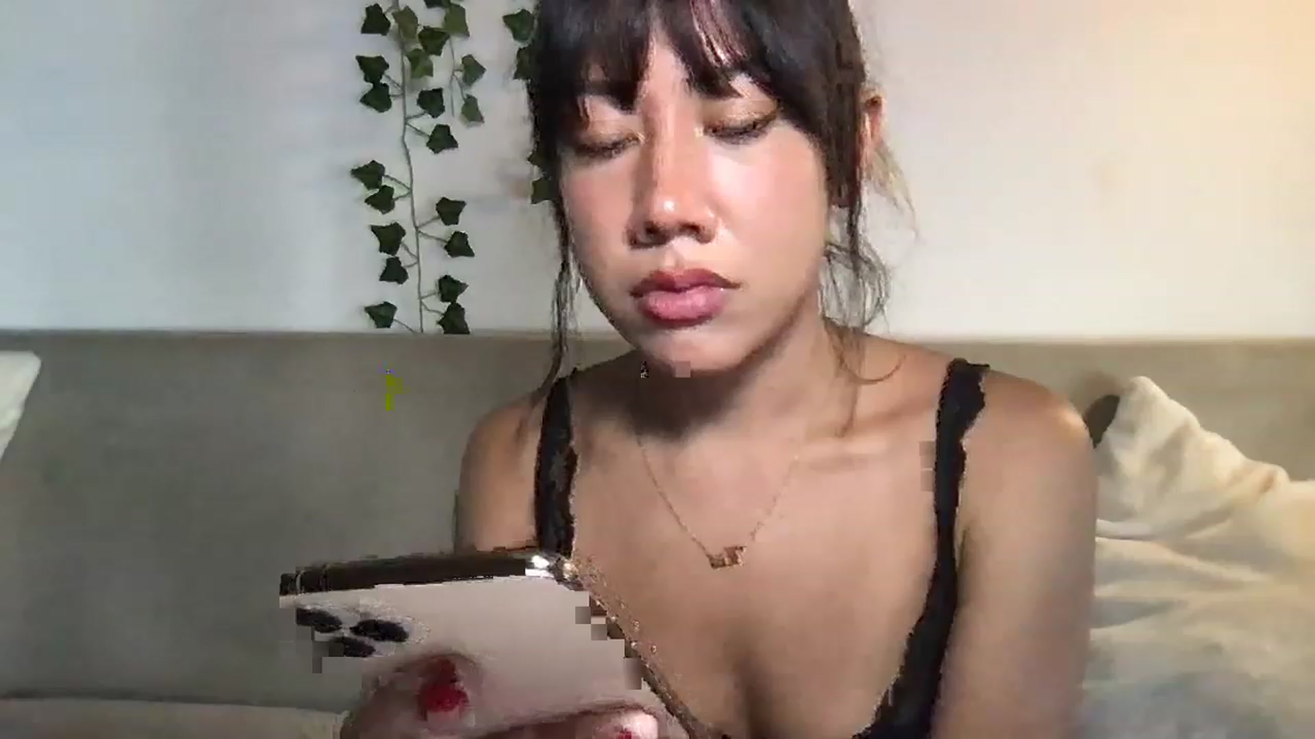 Gallery image thumbnail from RoseDewitt69's myfreecams stream on, 06/05/2023, 01:15 image 8 of 20