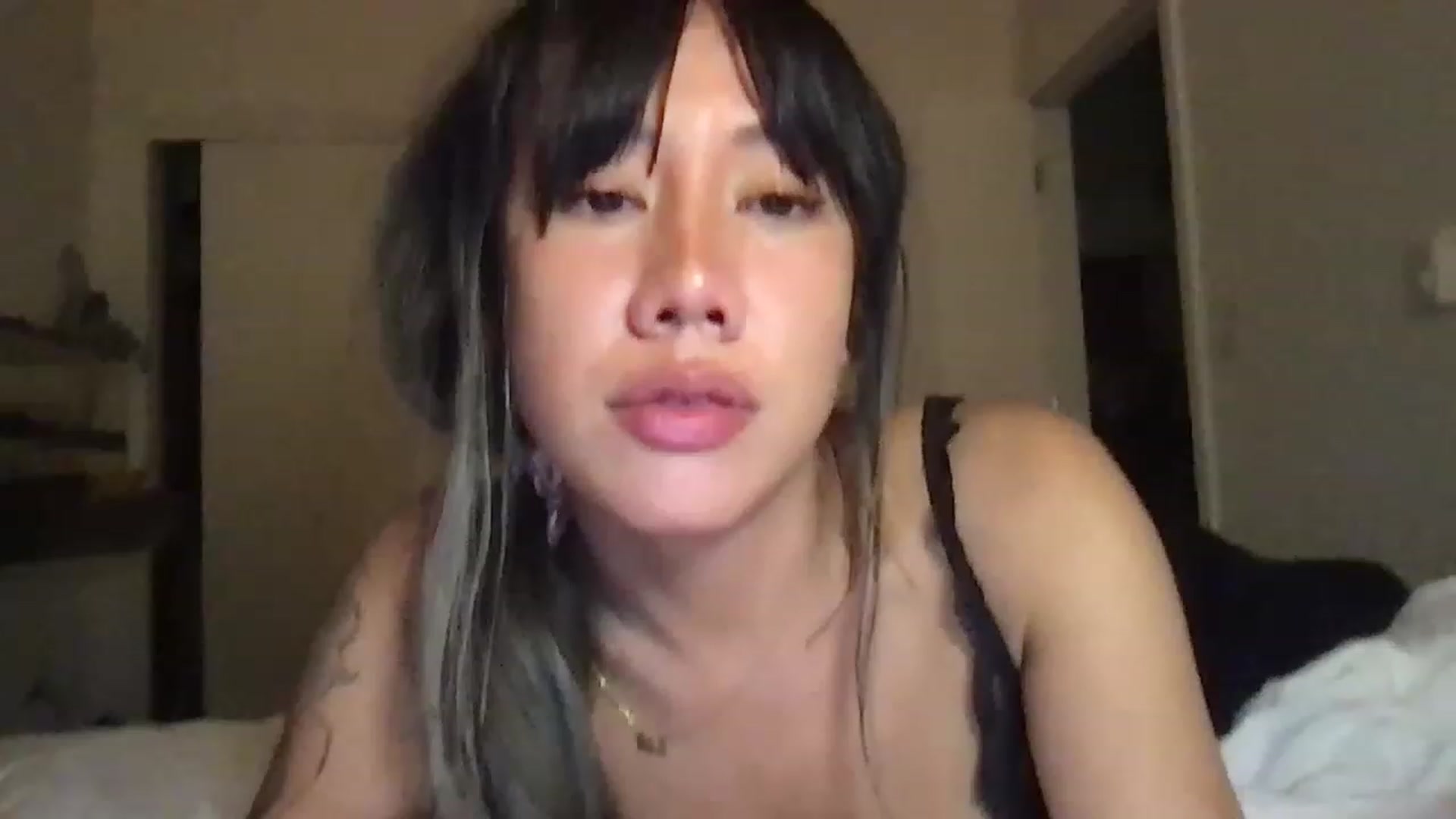 Gallery image thumbnail from RoseDewitt69's myfreecams stream on, 06/05/2023, 05:08 image 14 of 20