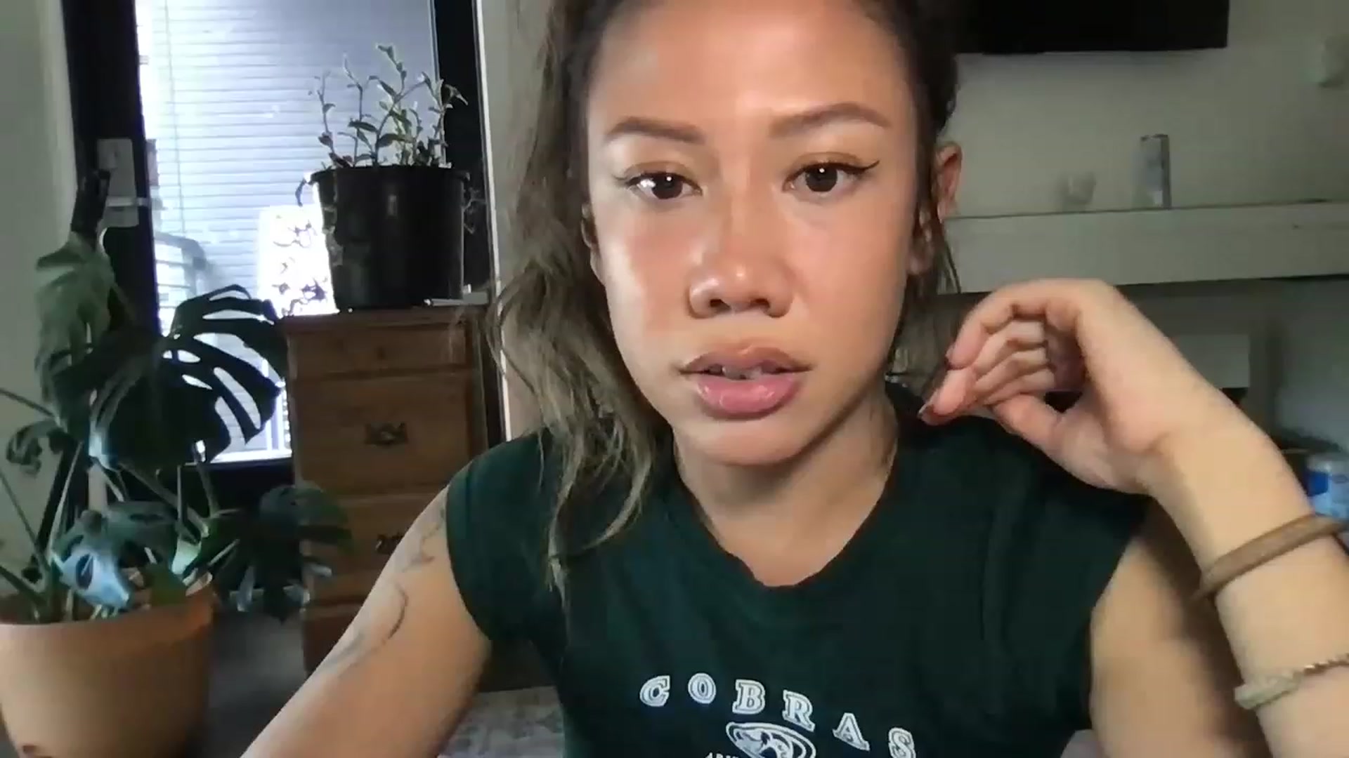 Gallery image thumbnail from RoseDewitt69's myfreecams stream on, 06/14/2023, 23:27 image 1 of 20