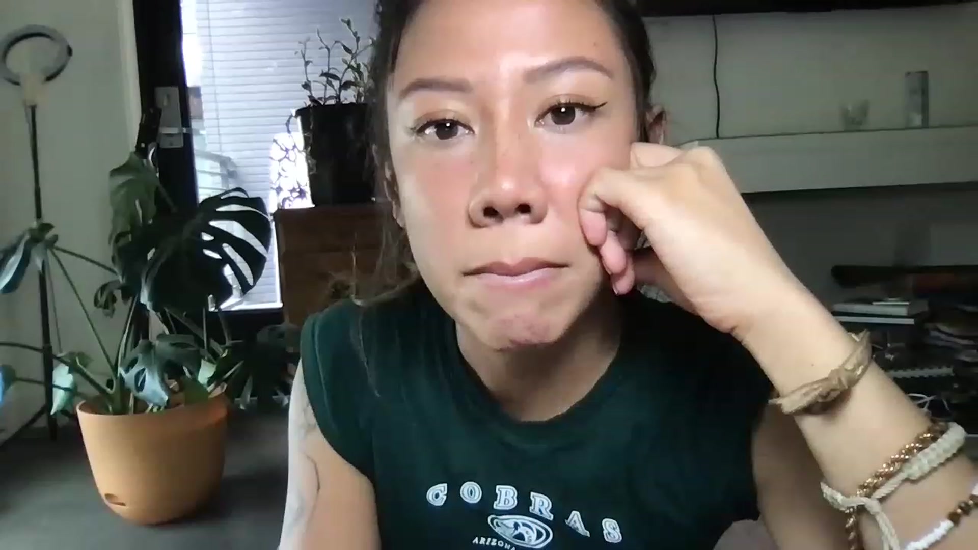 Gallery image thumbnail from RoseDewitt69's myfreecams stream on, 06/14/2023, 23:27 image 15 of 20