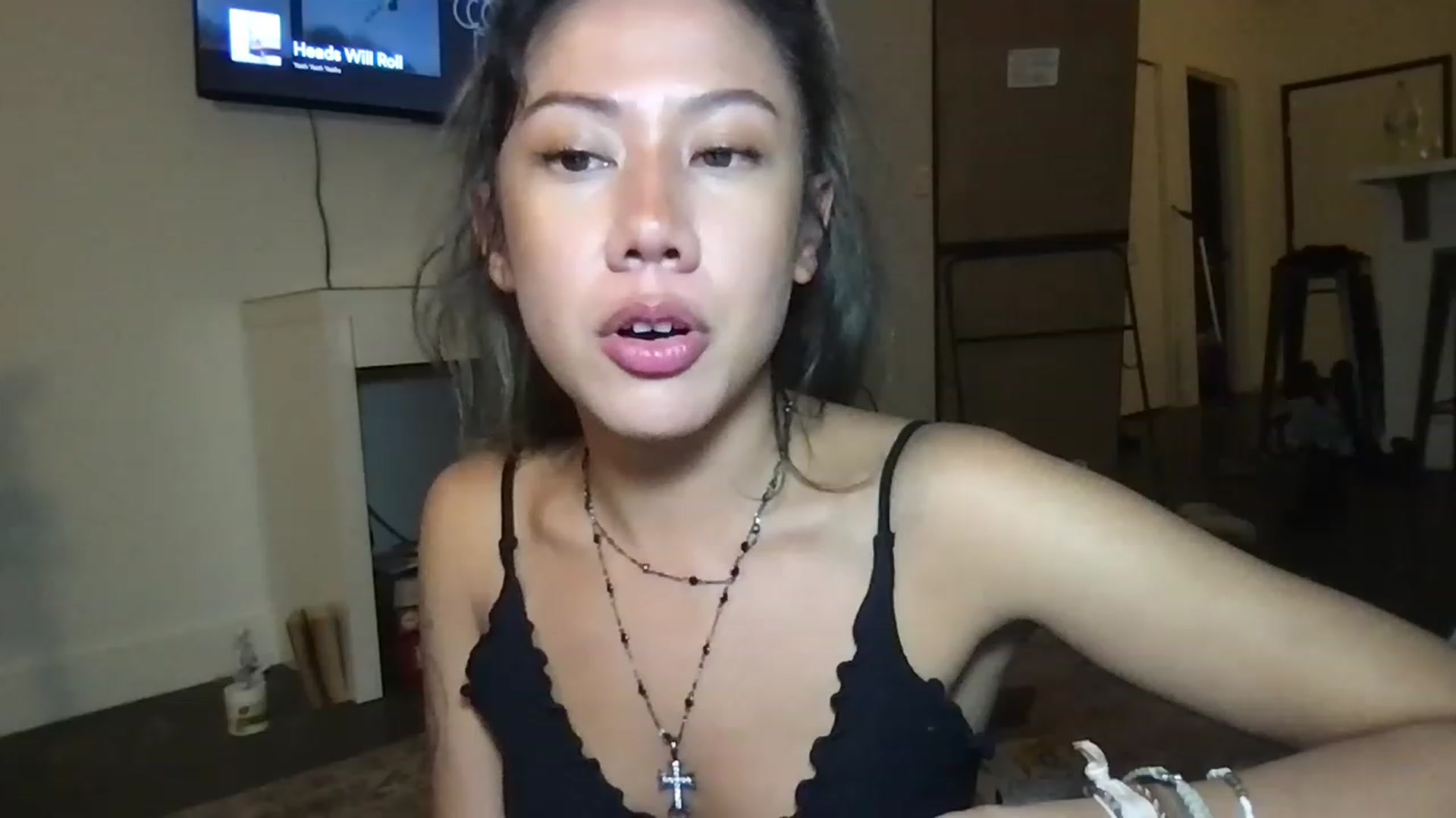 Gallery image thumbnail from RoseDewitt69's myfreecams stream on, 06/18/2023, 09:19 image 8 of 20