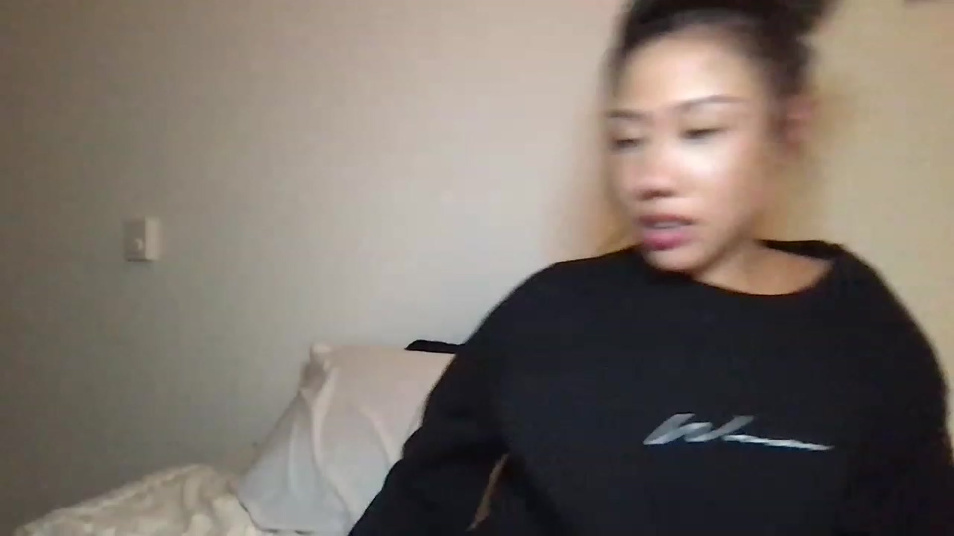 Gallery image thumbnail from RoseDewitt69's myfreecams stream on, 06/20/2023, 08:10 image 15 of 20