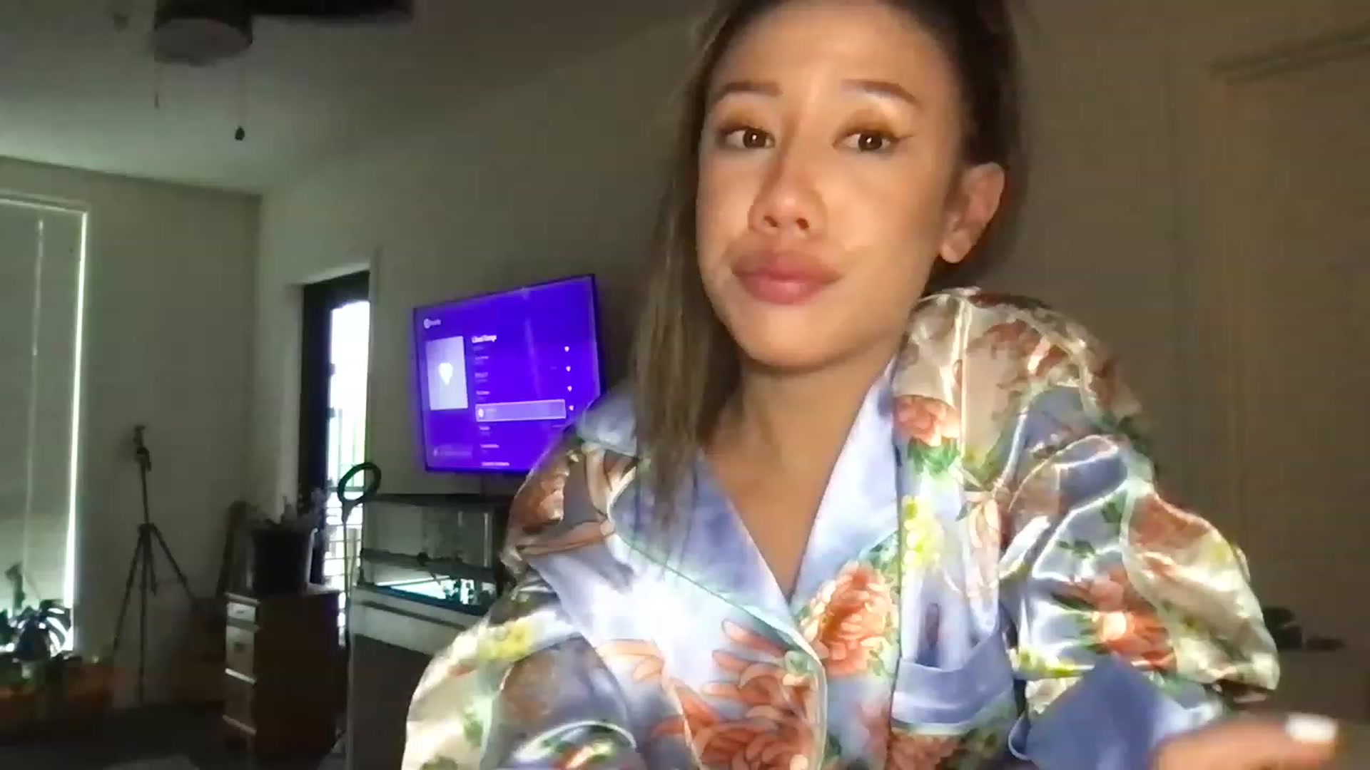 Gallery image thumbnail from RoseDewitt69's myfreecams stream on, 06/28/2023, 15:56 image 15 of 20