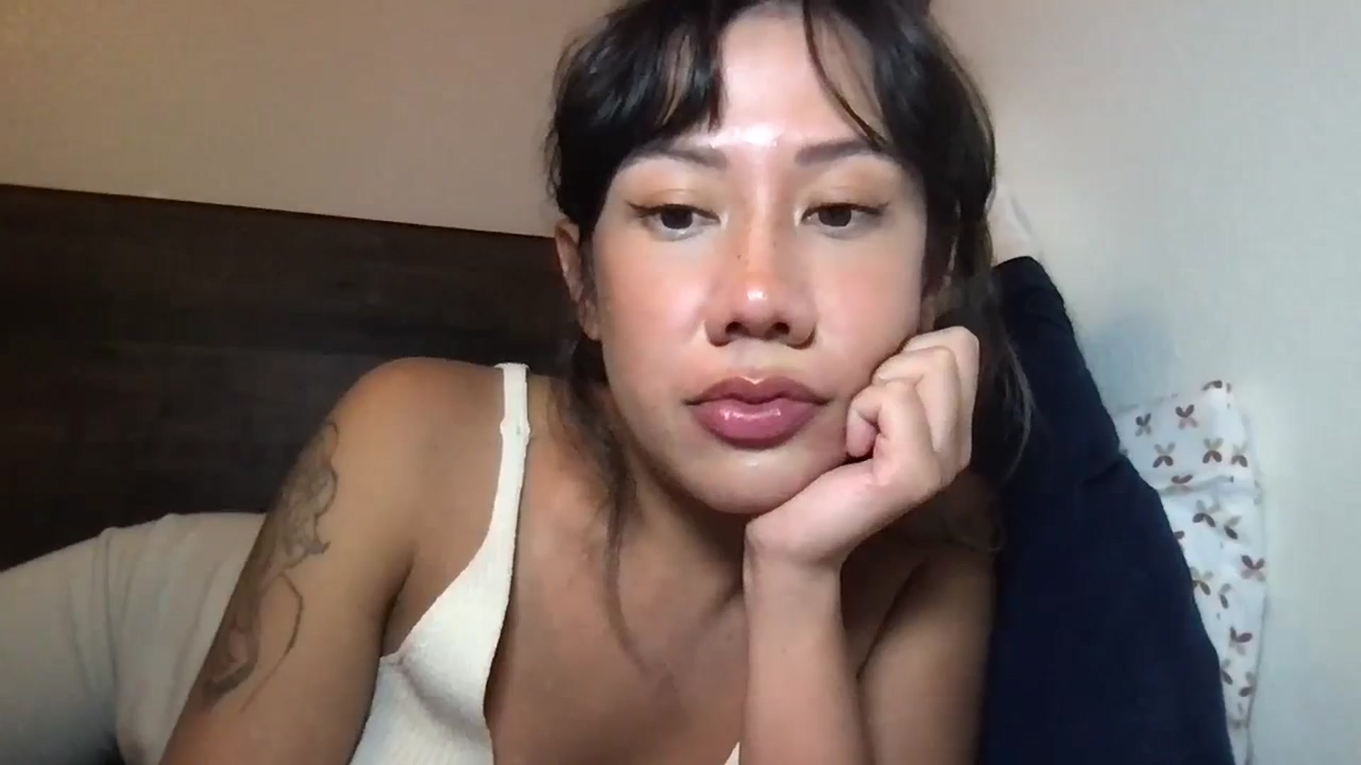 Gallery image thumbnail from RoseDewitt69's myfreecams stream on, 07/26/2023, 09:05 image 10 of 20