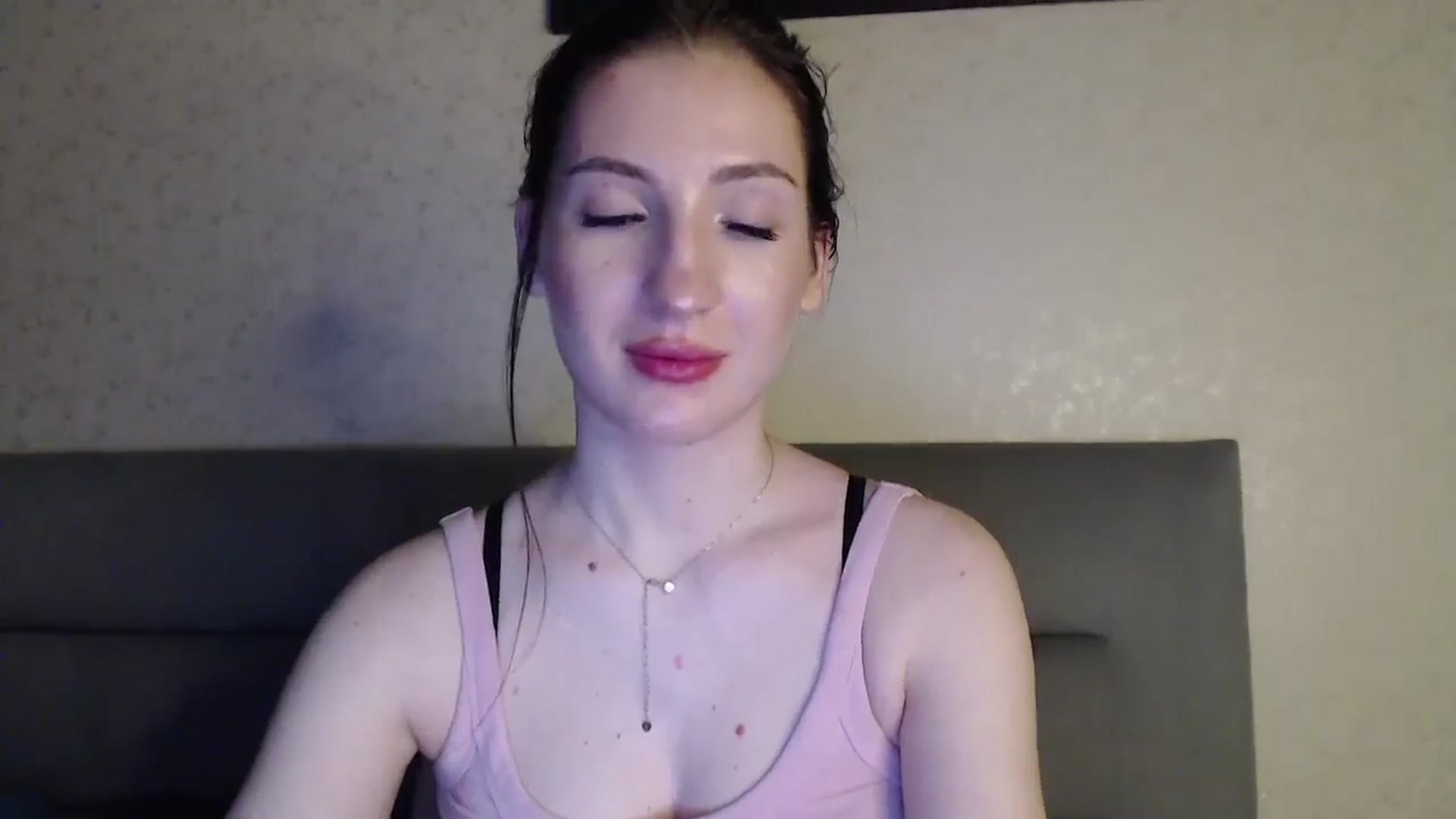 Gallery image thumbnail from RoseEs's myfreecams stream on, 03/08/2026, 01:04 image 17 of 20