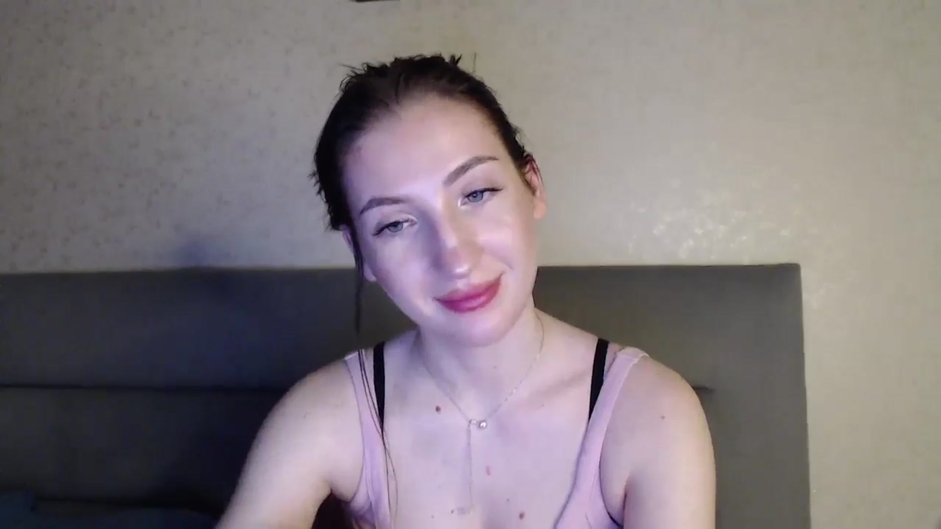 Gallery image thumbnail from RoseEs's myfreecams stream on, 03/08/2026, 01:04 image 18 of 20