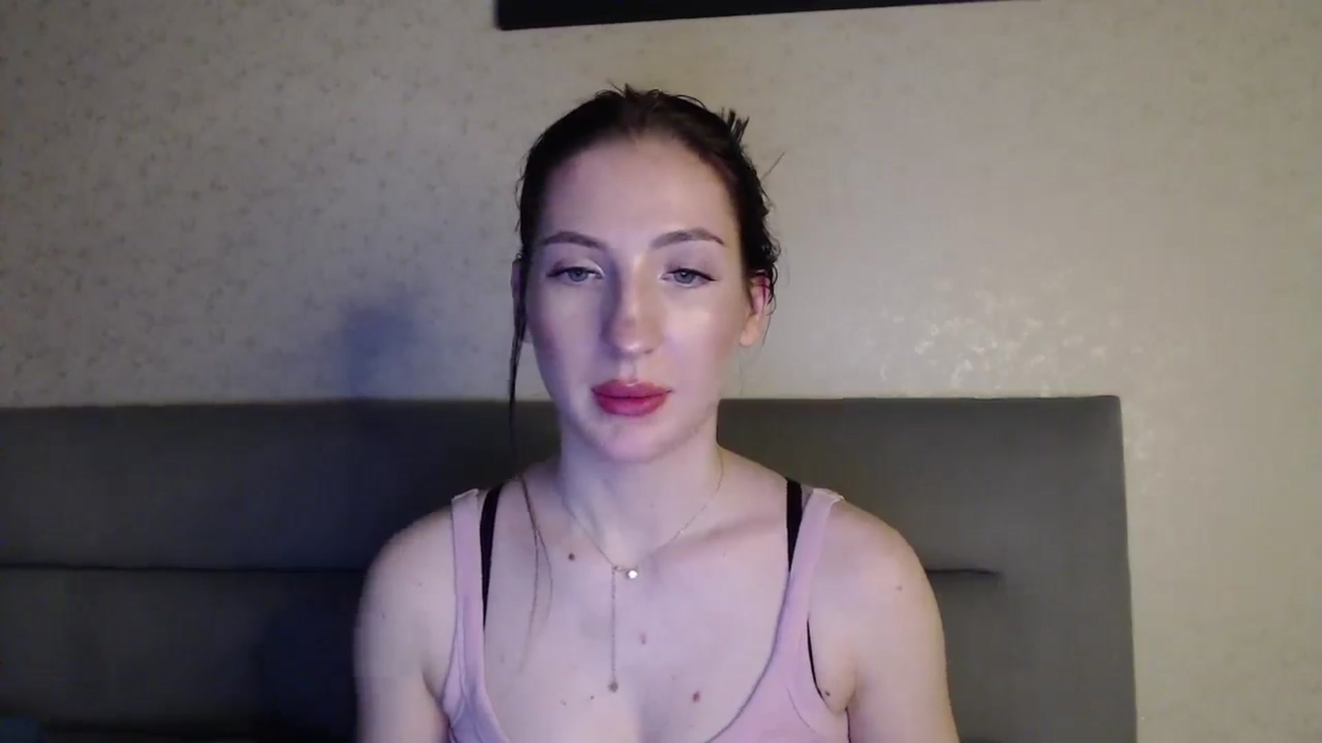 Gallery image thumbnail from RoseEs's myfreecams stream on, 03/08/2026, 01:04 image 14 of 20