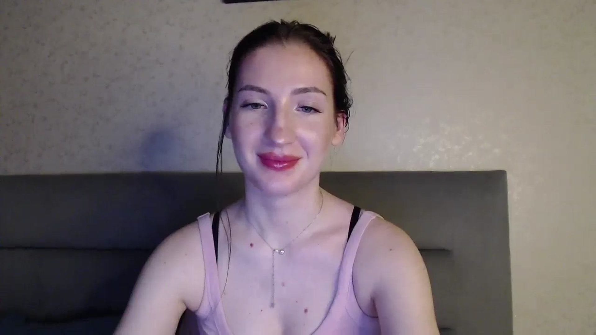Gallery image thumbnail from RoseEs's myfreecams stream on, 03/08/2026, 01:04 image 7 of 20