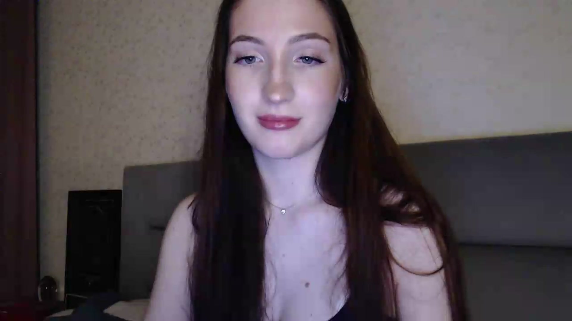 Gallery image thumbnail from RoseEs's myfreecams stream on, 05/23/2026, 18:10 image 18 of 20