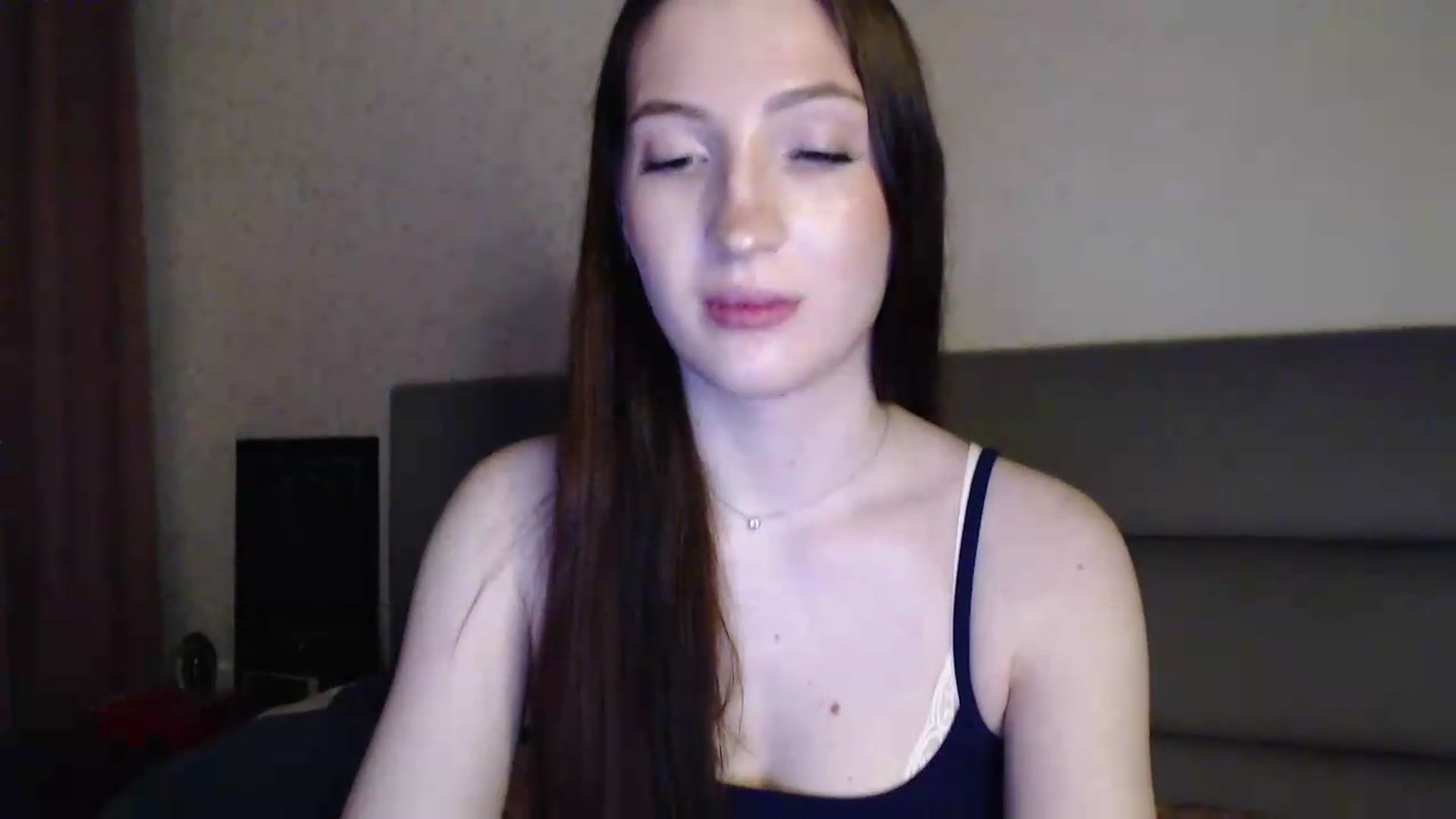 Gallery image thumbnail from RoseEs's myfreecams stream on, 05/23/2026, 19:14 image 15 of 20