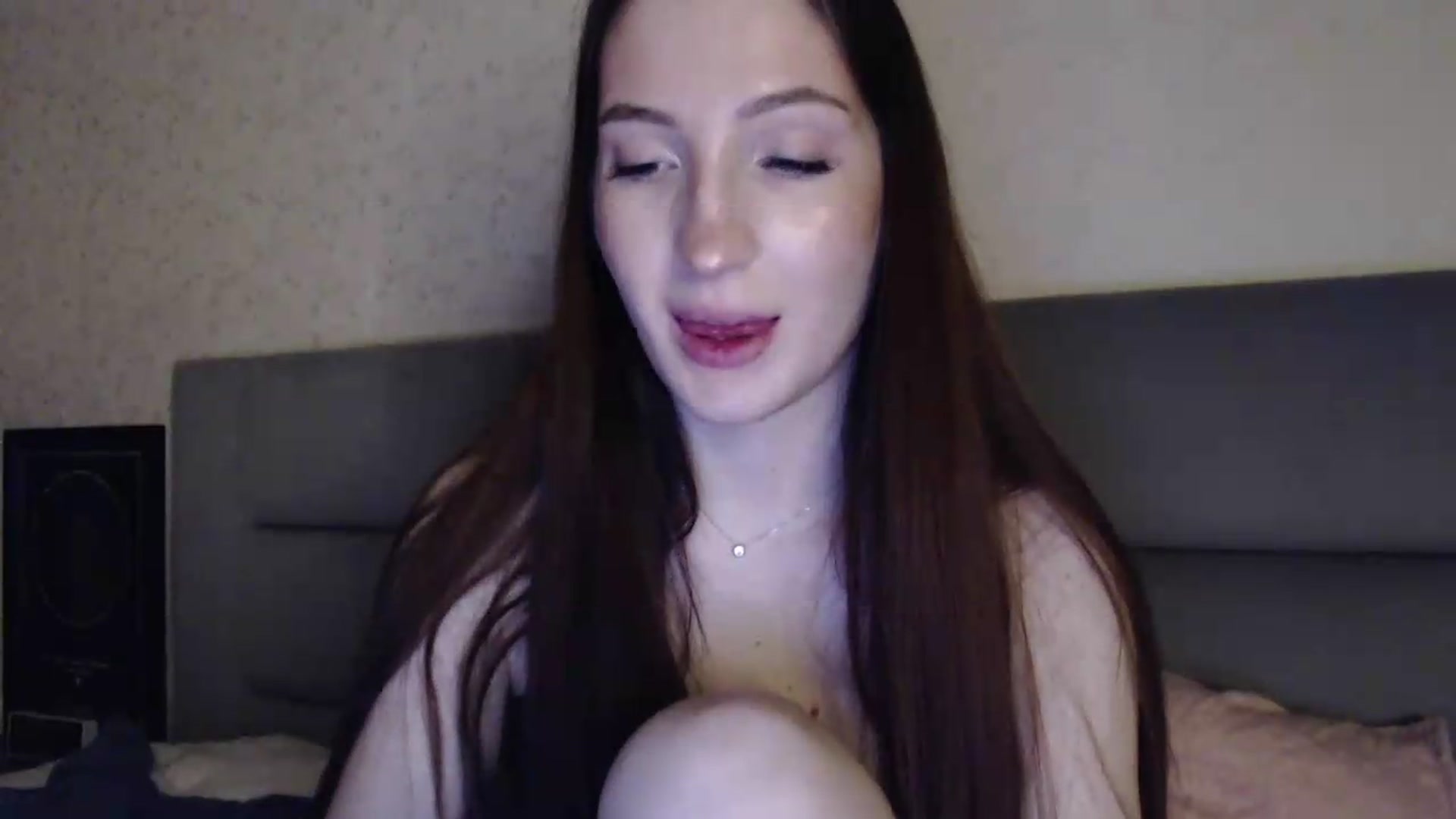 Gallery image thumbnail from RoseEs's myfreecams stream on, 05/23/2026, 21:09 image 8 of 20