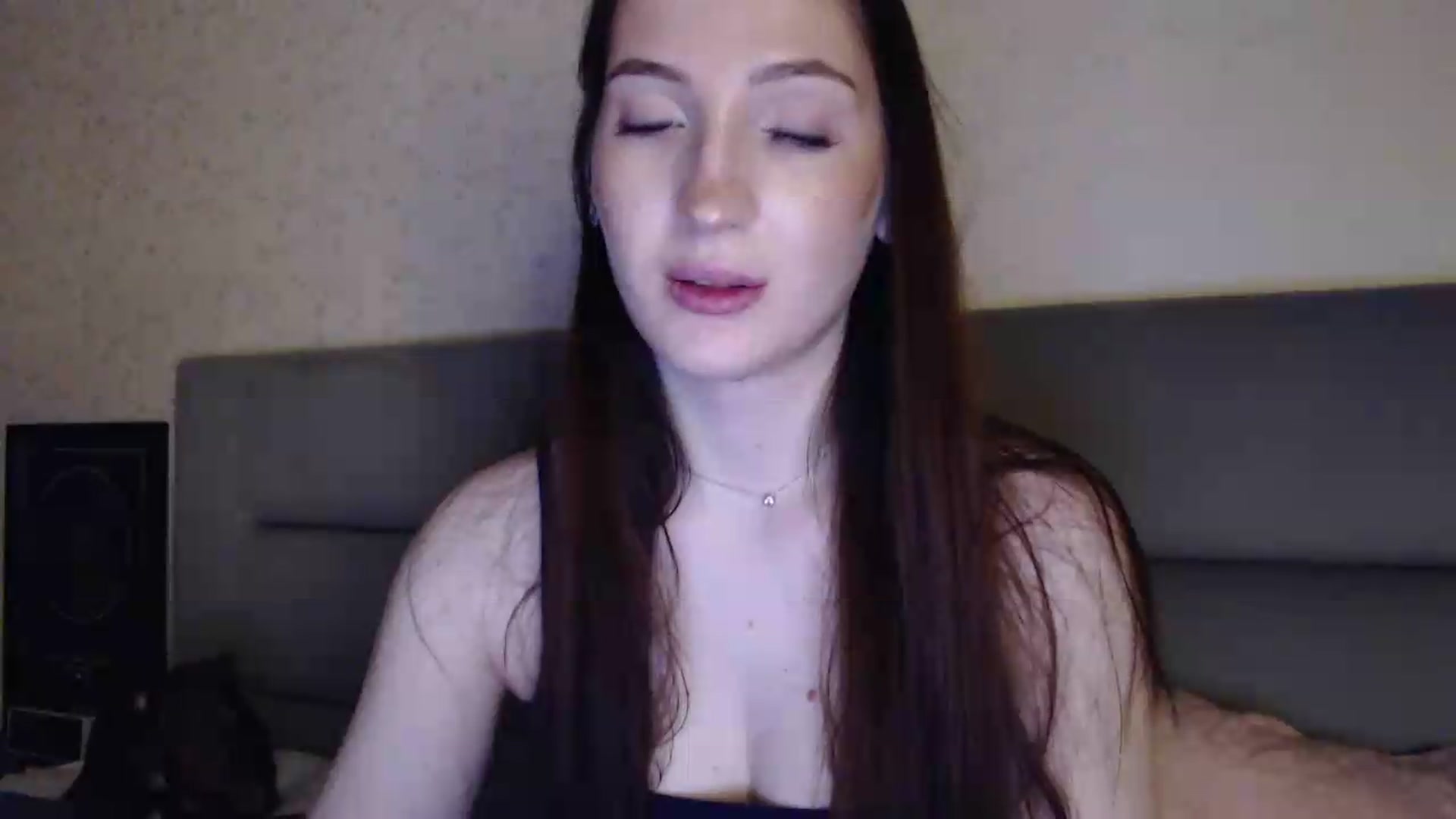 Gallery image thumbnail from RoseEs's myfreecams stream on, 05/23/2026, 21:09 image 6 of 20