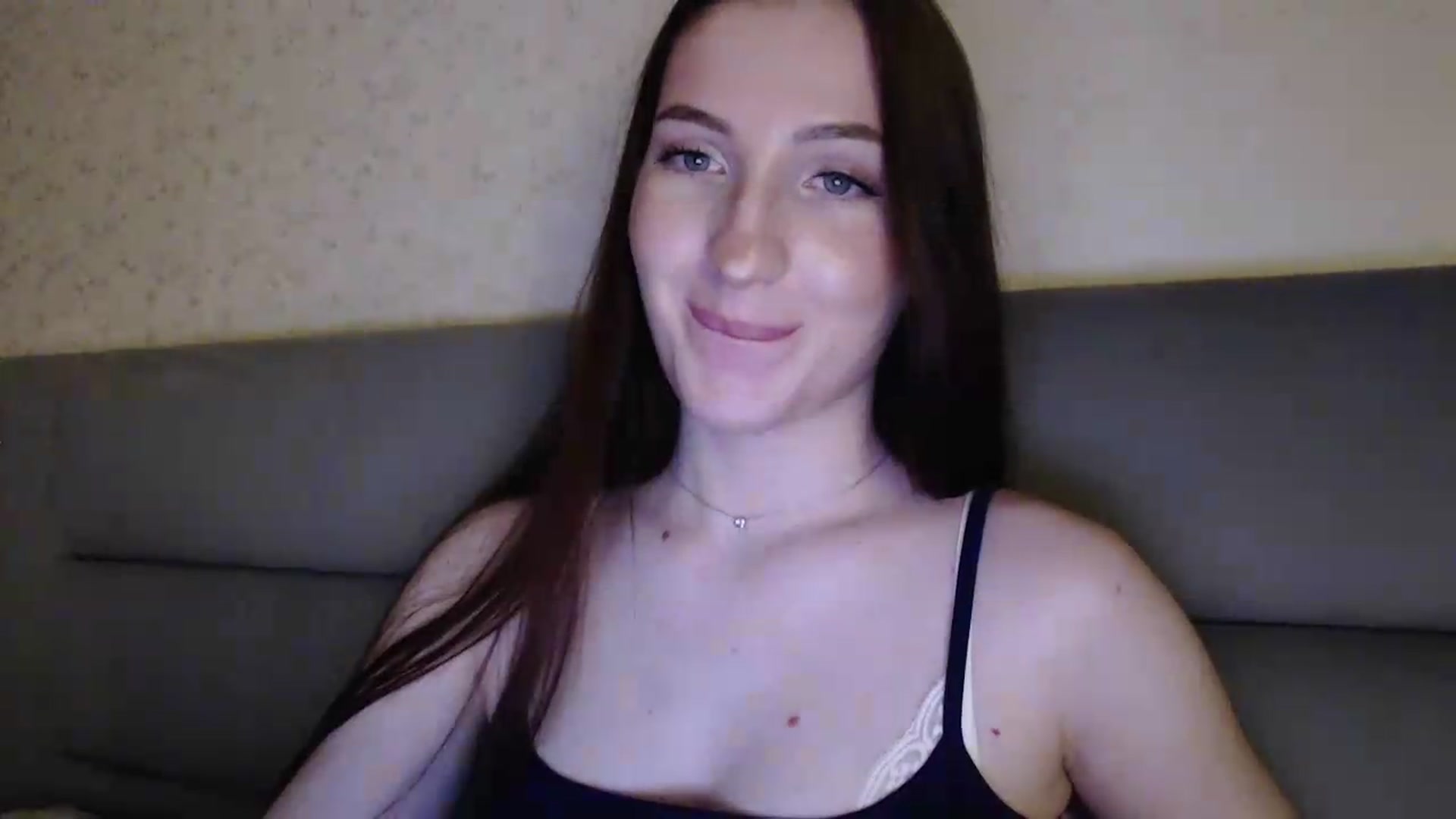 Gallery image thumbnail from RoseEs's myfreecams stream on, 05/23/2026, 21:09 image 17 of 20