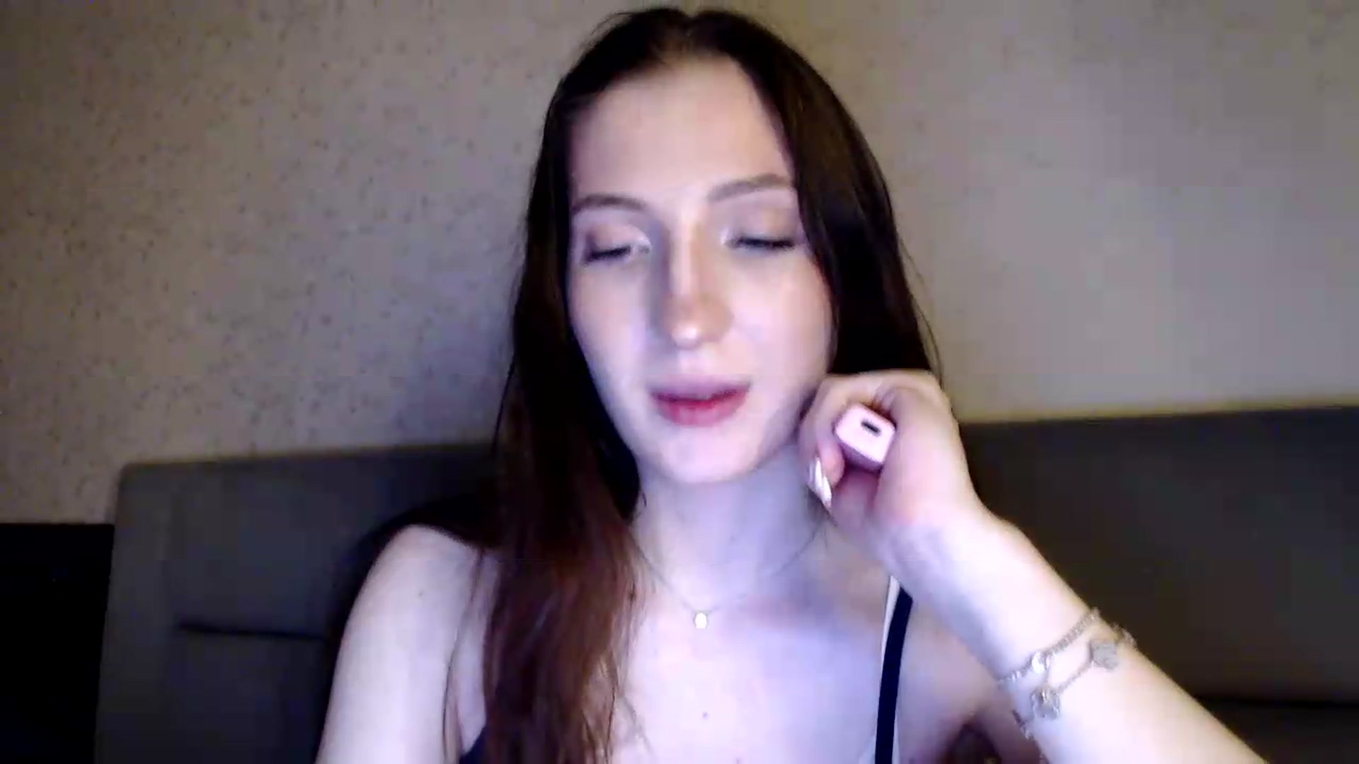 Gallery image thumbnail from RoseEs's myfreecams stream on, 05/24/2026, 18:27 image 10 of 20