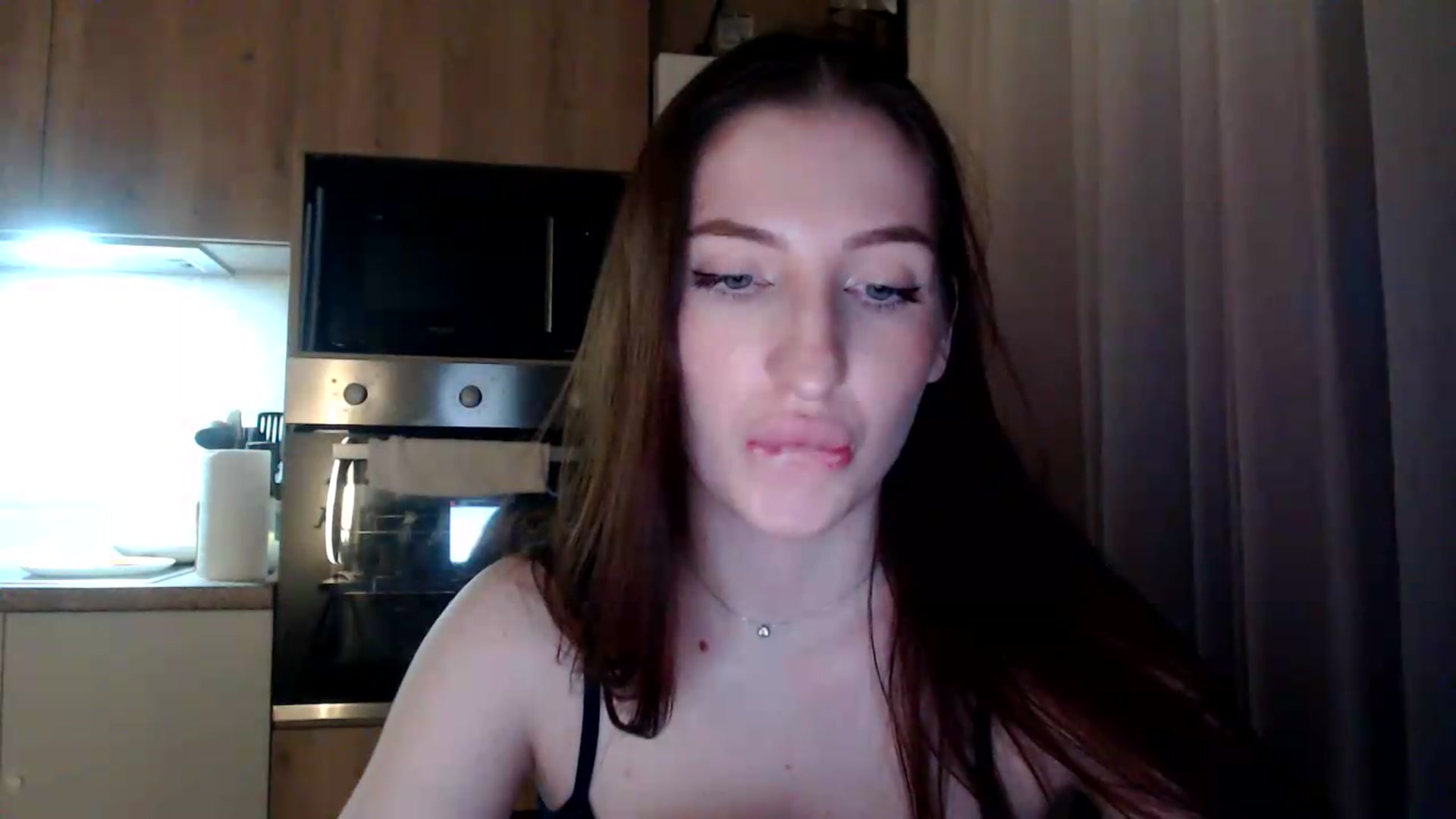 Gallery image thumbnail from RoseEs's myfreecams stream on, 07/26/2026, 23:39 image 13 of 20