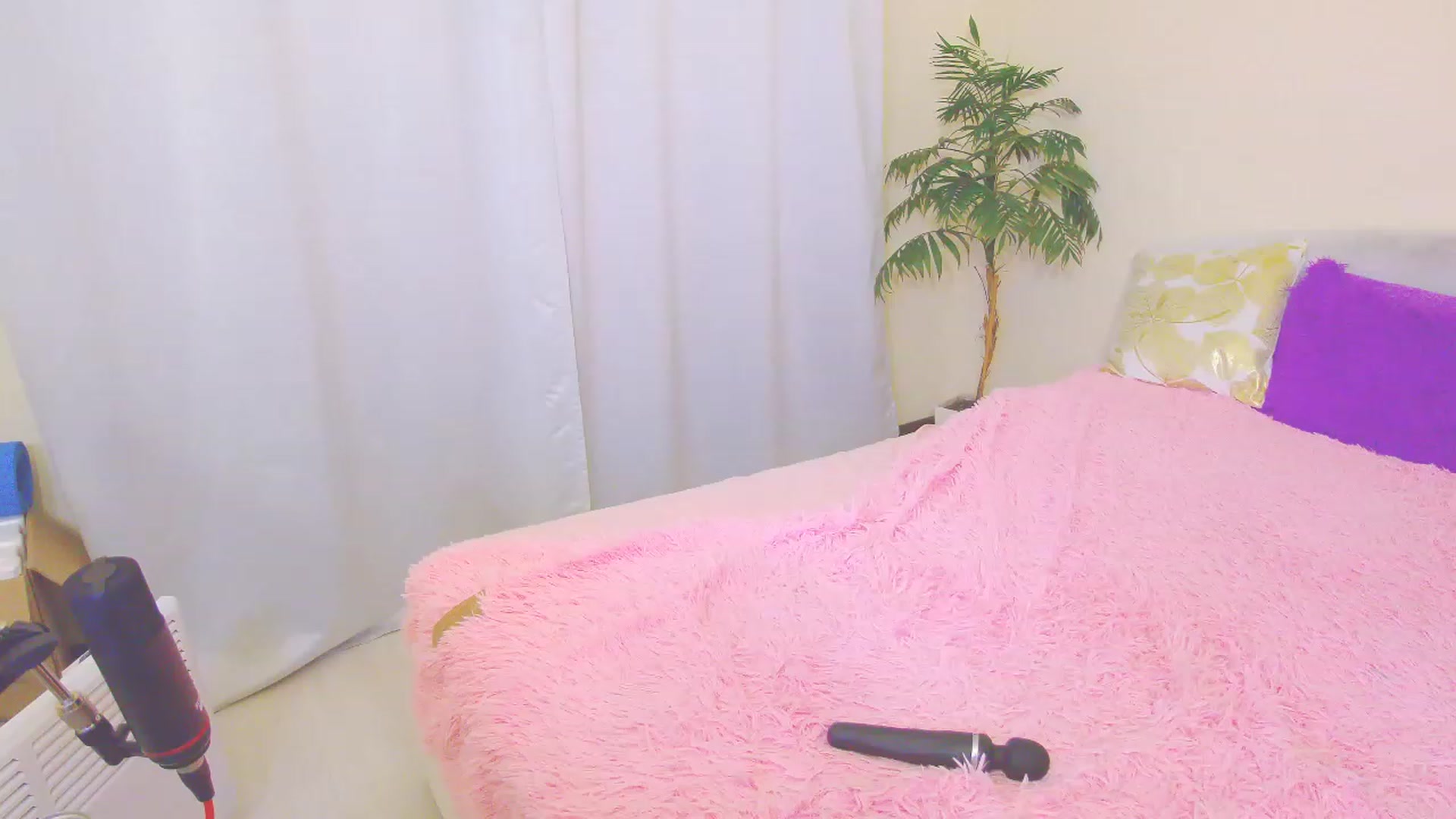 Gallery image thumbnail from RoseParadise's myfreecams stream on, 11/23/2022, 05:39 image 10 of 20