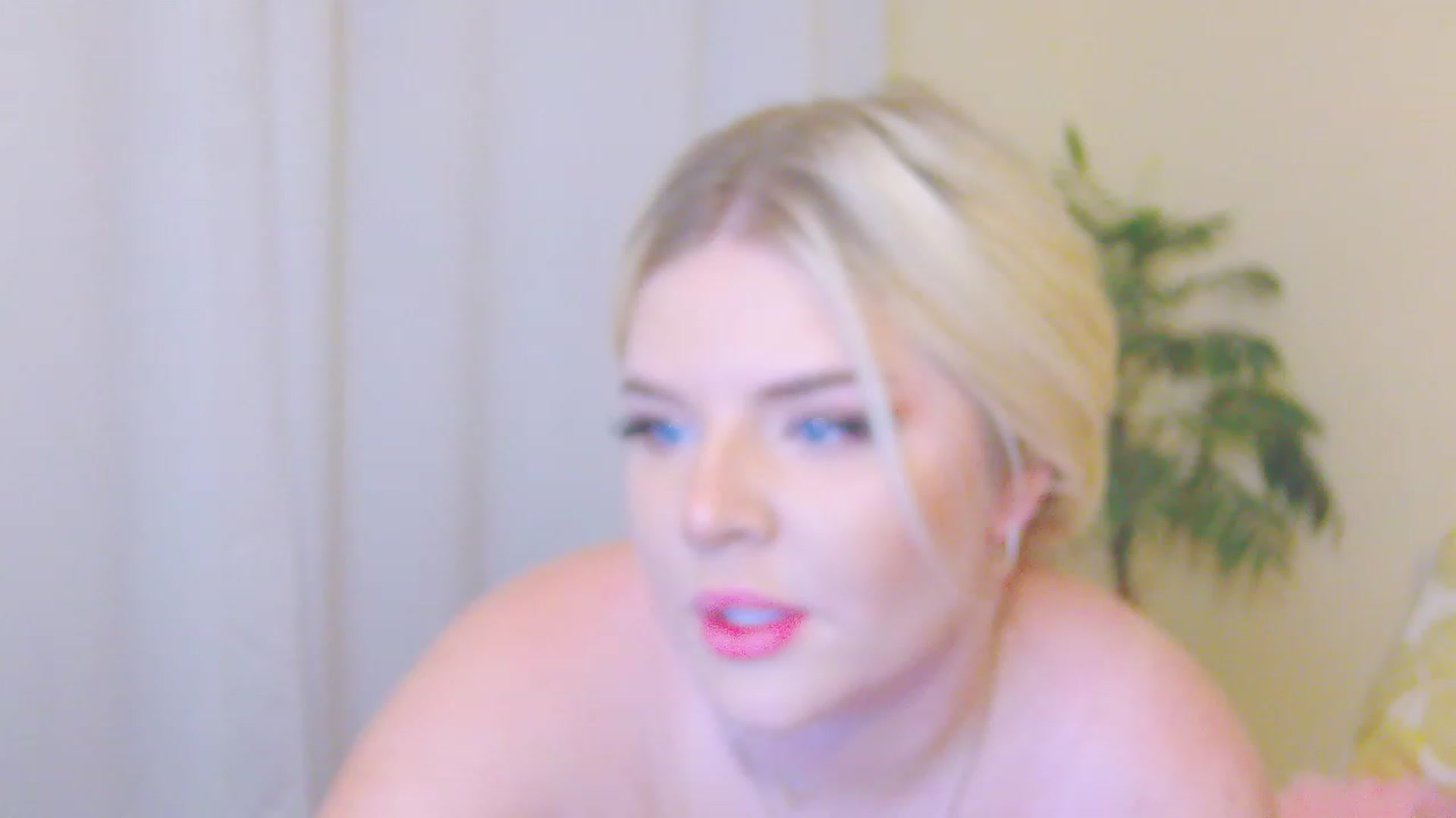 Gallery image thumbnail from RoseParadise's myfreecams stream on, 12/01/2022, 08:08 image 6 of 20