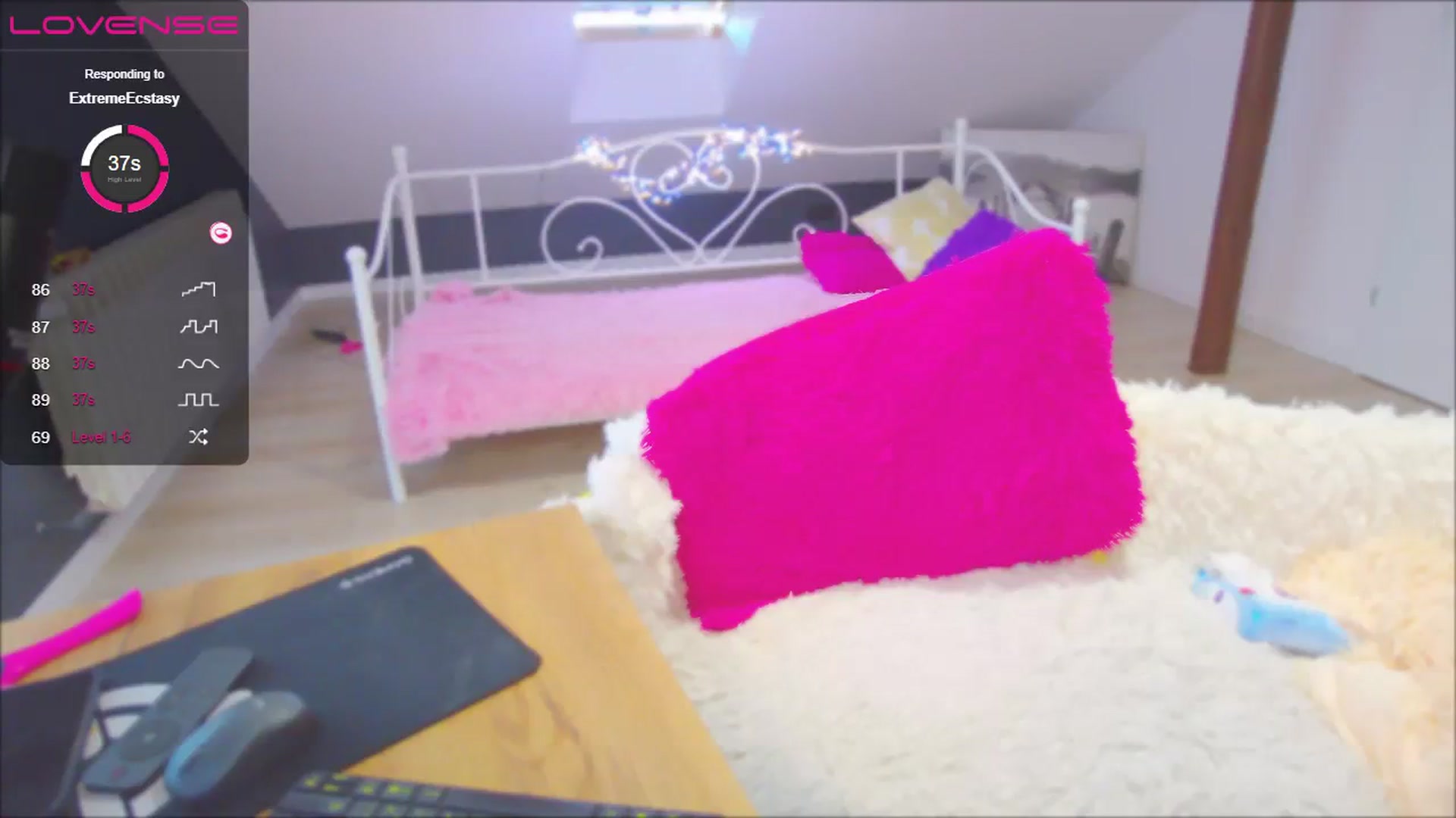 Gallery image thumbnail from RoseParadise's myfreecams stream on, 07/31/2023, 05:41 image 5 of 20