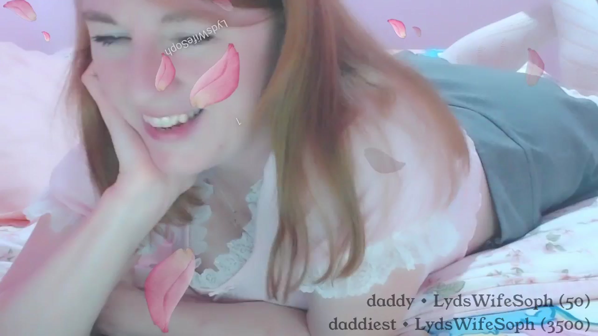 Gallery image thumbnail from RosePetalx's myfreecams stream on, 07/16/2024, 20:49 image 10 of 20