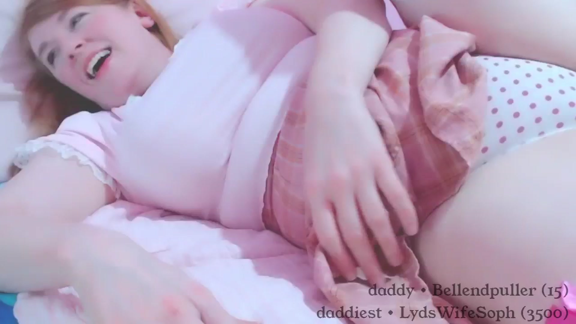 Gallery image thumbnail from RosePetalx's myfreecams stream on, 07/25/2024, 21:16 image 16 of 20