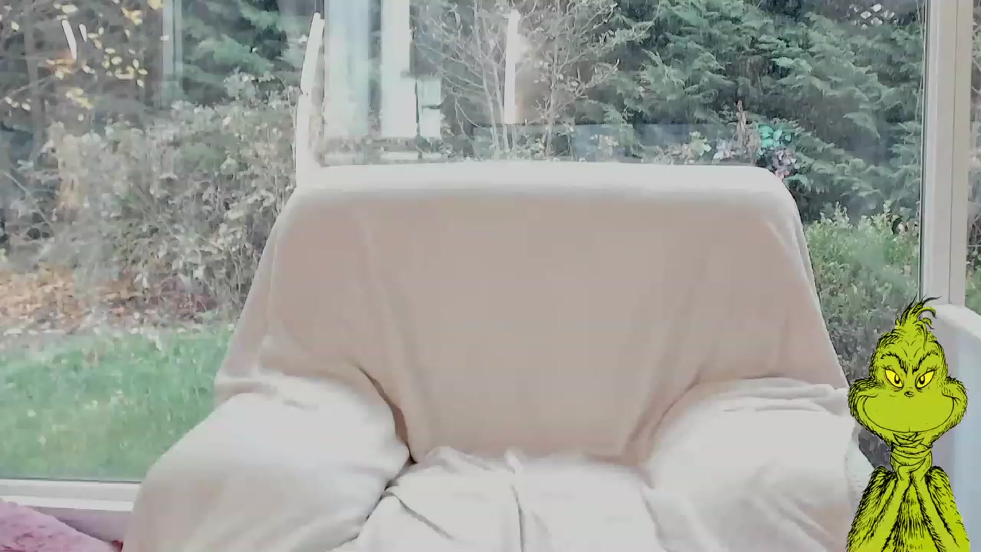 Gallery image thumbnail from RoseTatt88's myfreecams stream on, 12/16/2022, 09:22 image 2 of 20