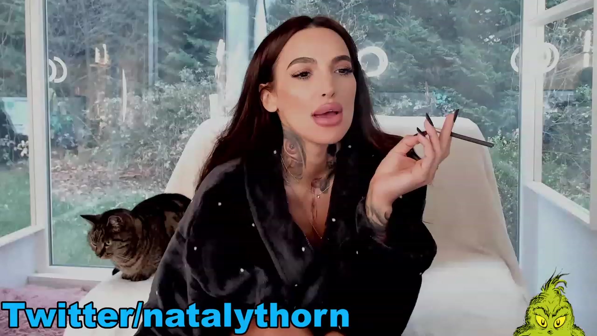 Gallery image thumbnail from RoseTatt88's myfreecams stream on, 12/21/2022, 13:36 image 8 of 20