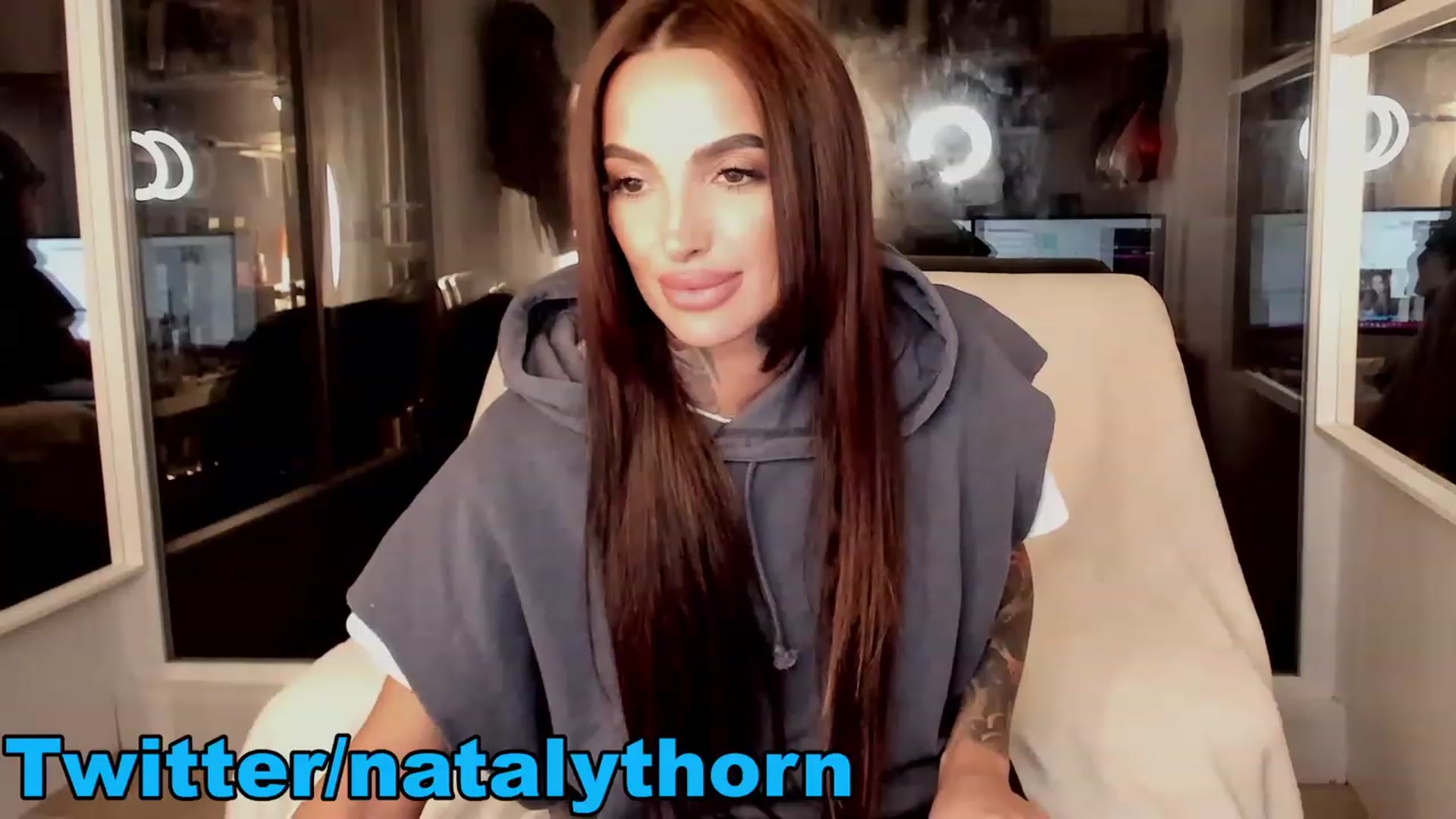 Gallery image thumbnail from RoseTatt88's myfreecams stream on, 01/02/2023, 17:05 image 18 of 20