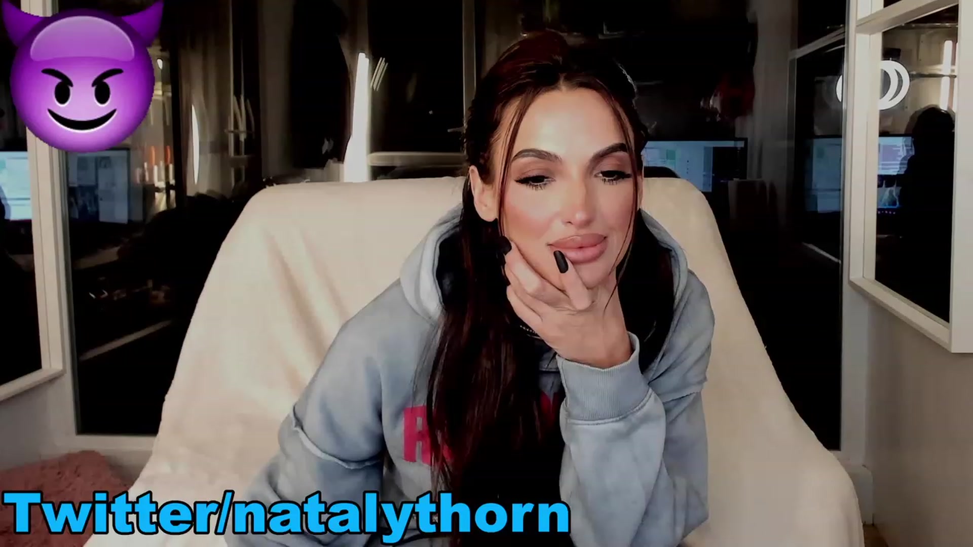 Gallery image thumbnail from RoseTatt88's myfreecams stream on, 01/12/2023, 17:18 image 13 of 20