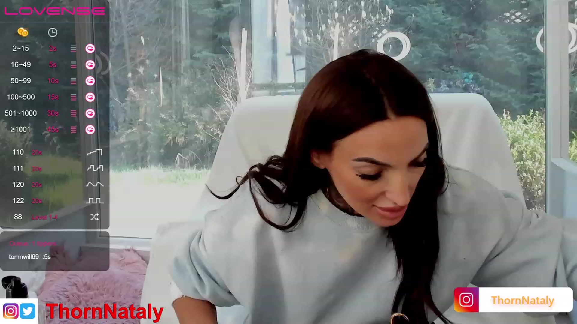 Gallery image thumbnail from RoseTatt88's myfreecams stream on, 03/19/2023, 09:40 image 18 of 20