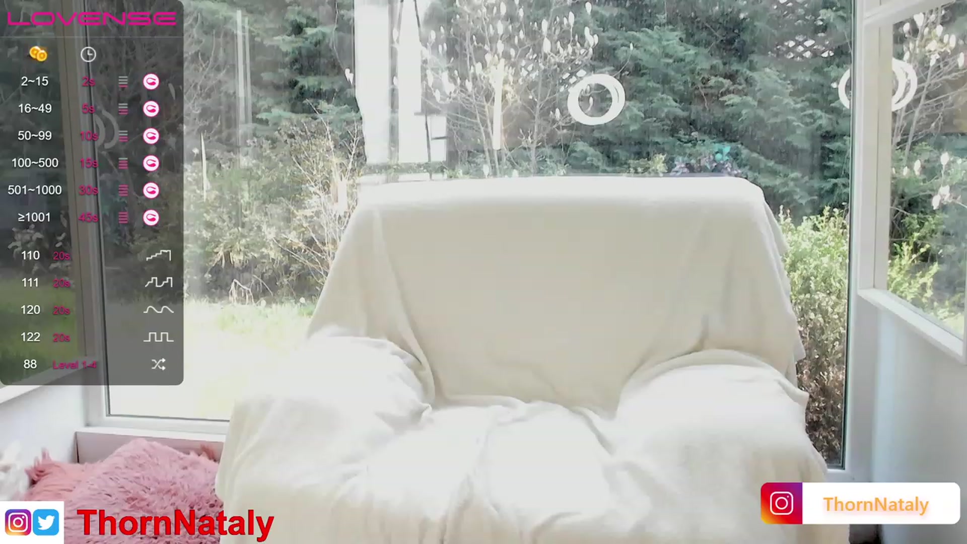 Gallery image thumbnail from RoseTatt88's myfreecams stream on, 03/20/2023, 10:32 image 5 of 20